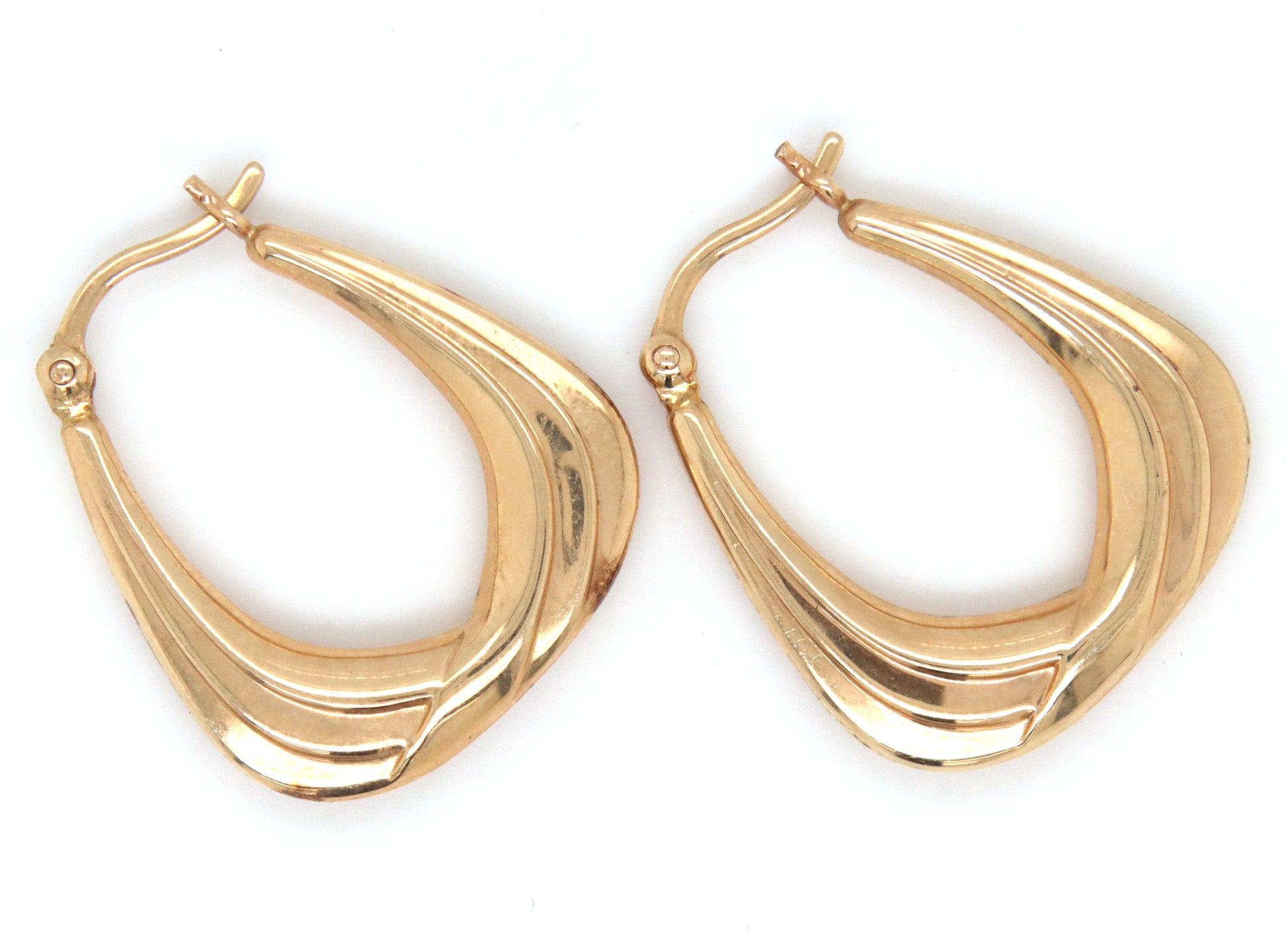 14kt Yellow gold earrings