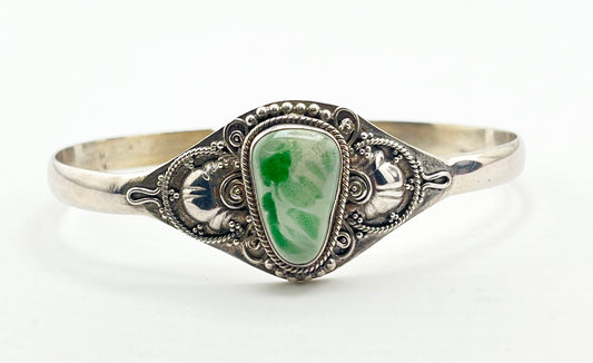 925 Sterling Silver Ornate Vintage  Filigree design Green Smithsonite Cuff Bracelet