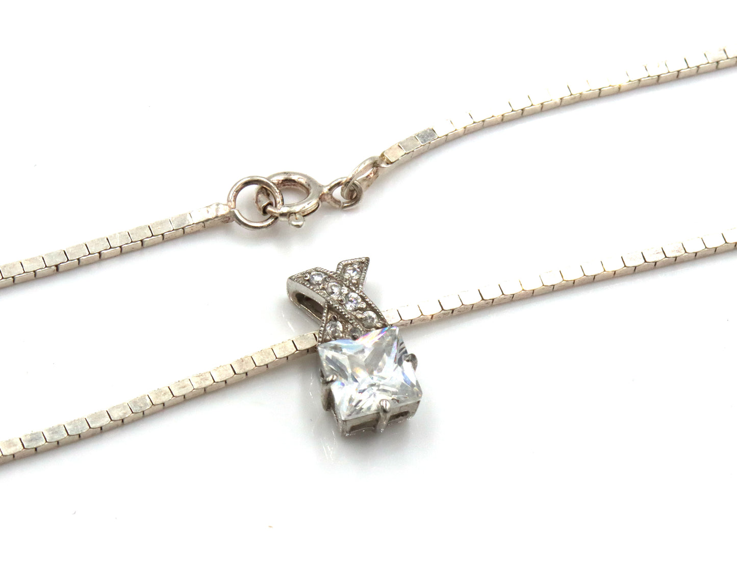 Group lot of Vintage 925 sterling silver necklaces
