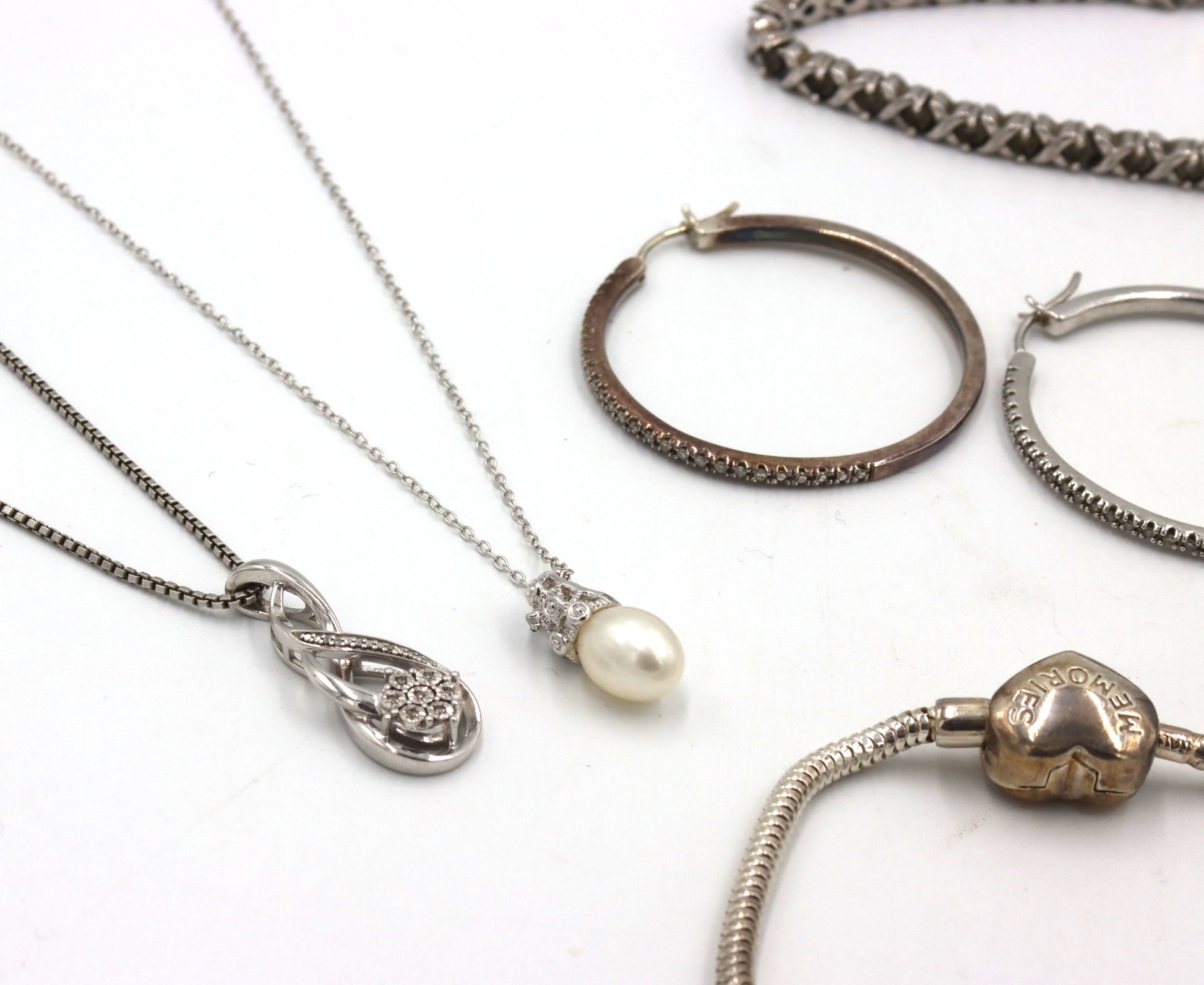 Group of vintage 925 sterling silver mixed jewelry