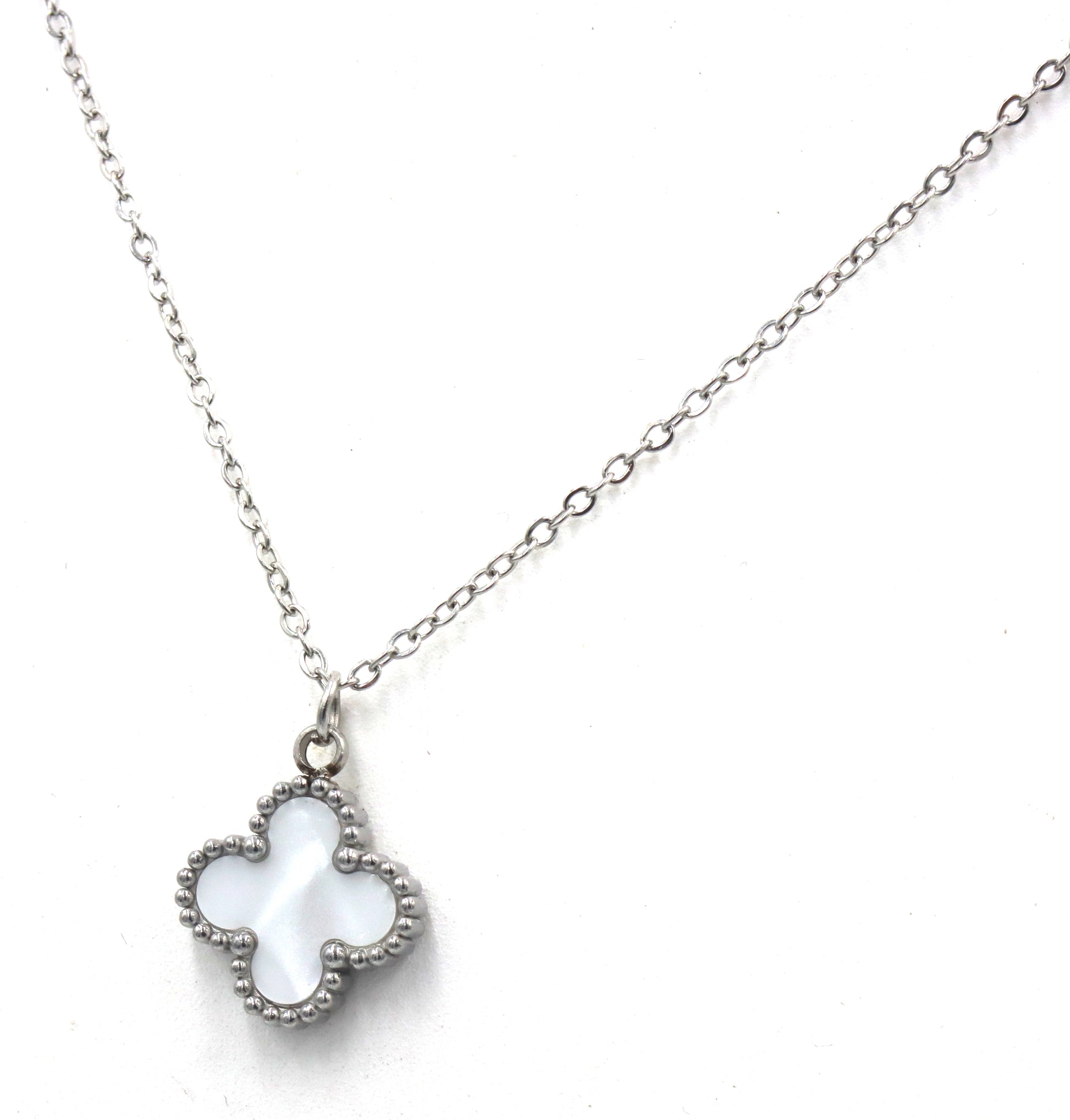 Stainless steel clover pendant on chain