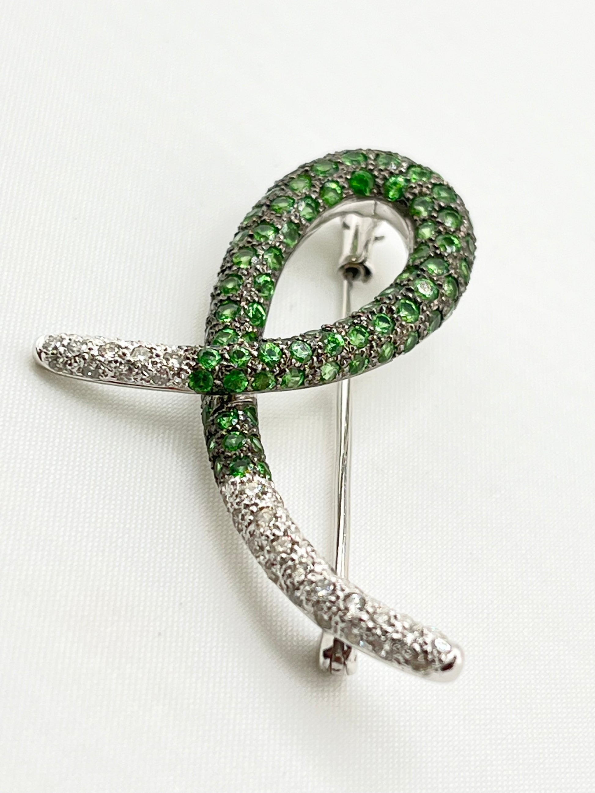 18KT White Gold Le Vian Diamond & Tsavorite Brooch