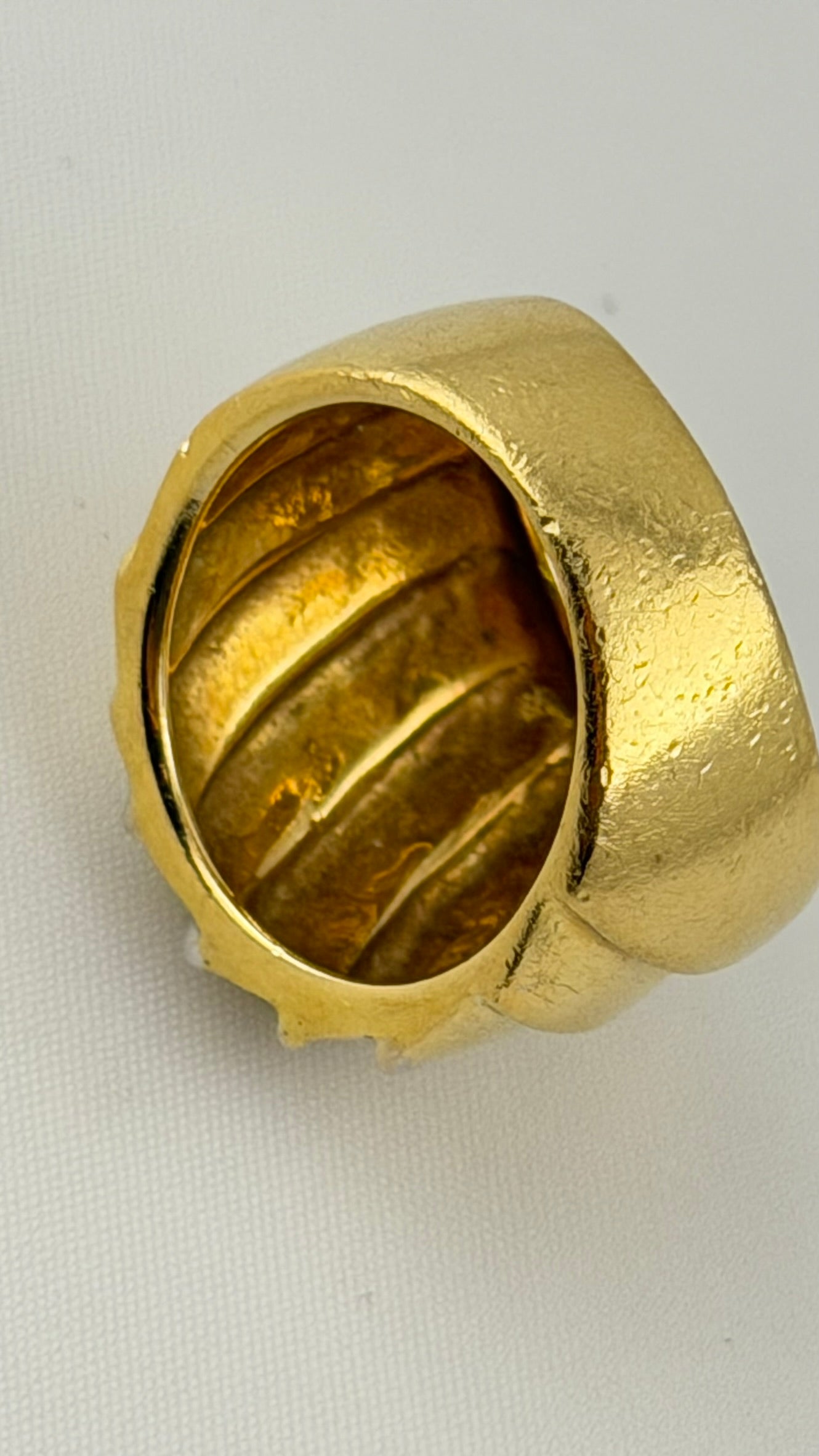 Italian 18KT Yellow Gold Wide Ribbed Ring