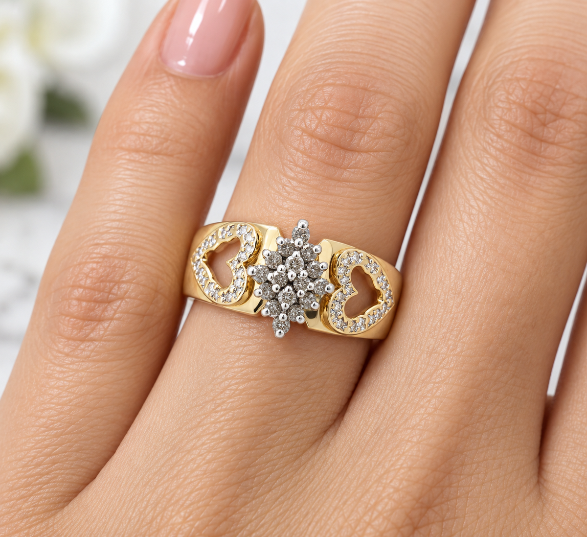 10K Yellow Gold Diamond Cluster Ring 16-Diamond Floral Design Size 7