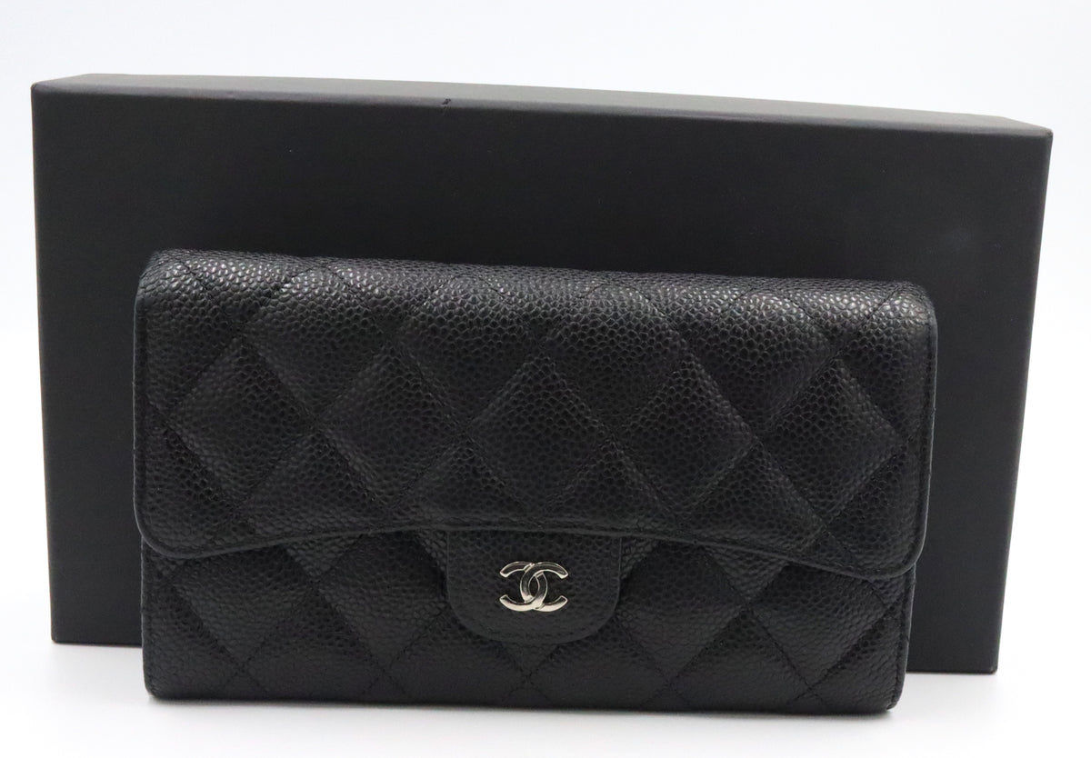 Chanel Caviar leather wallet
