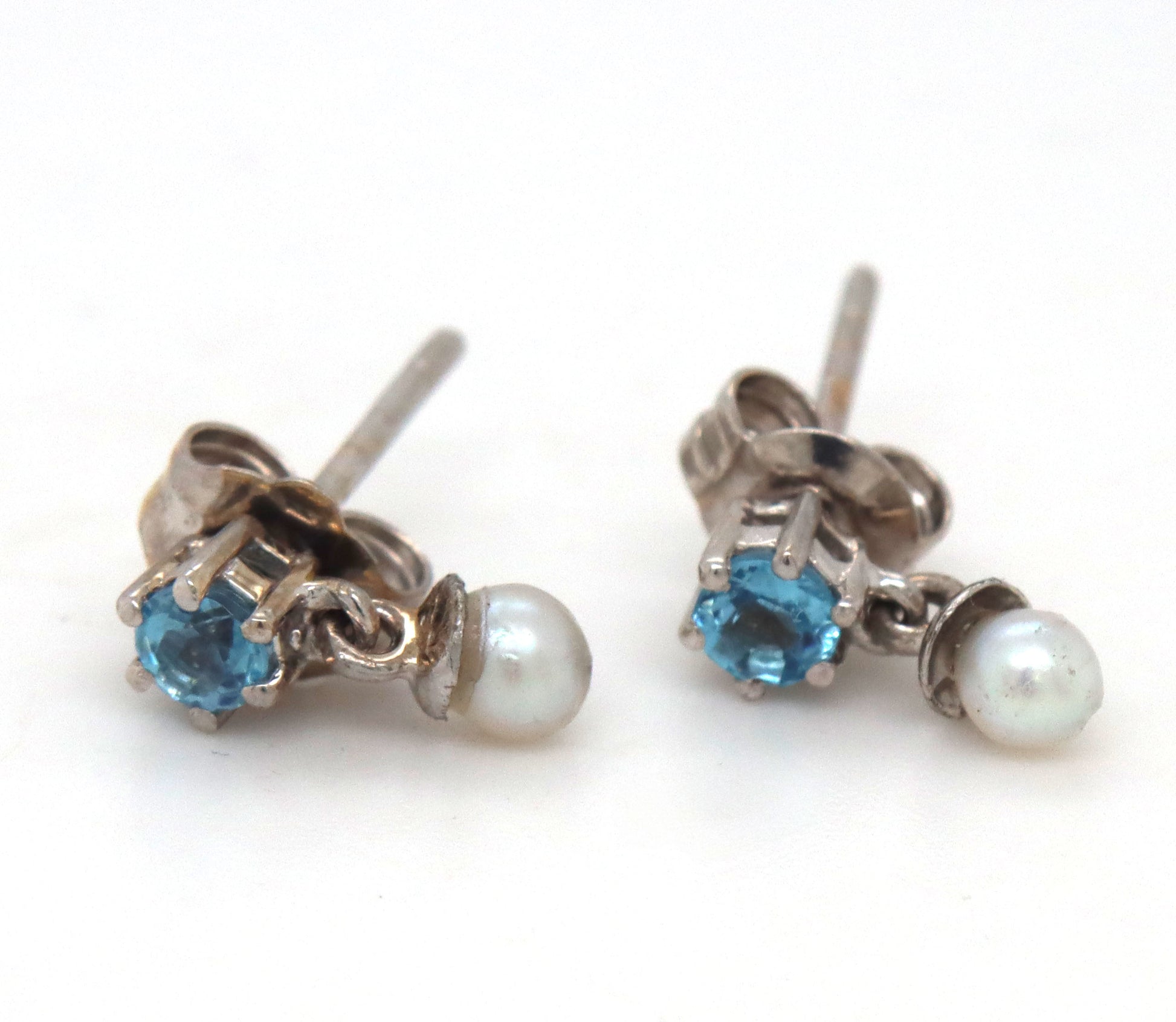 14kt White gold Pearl and blue topaz dangle earrings