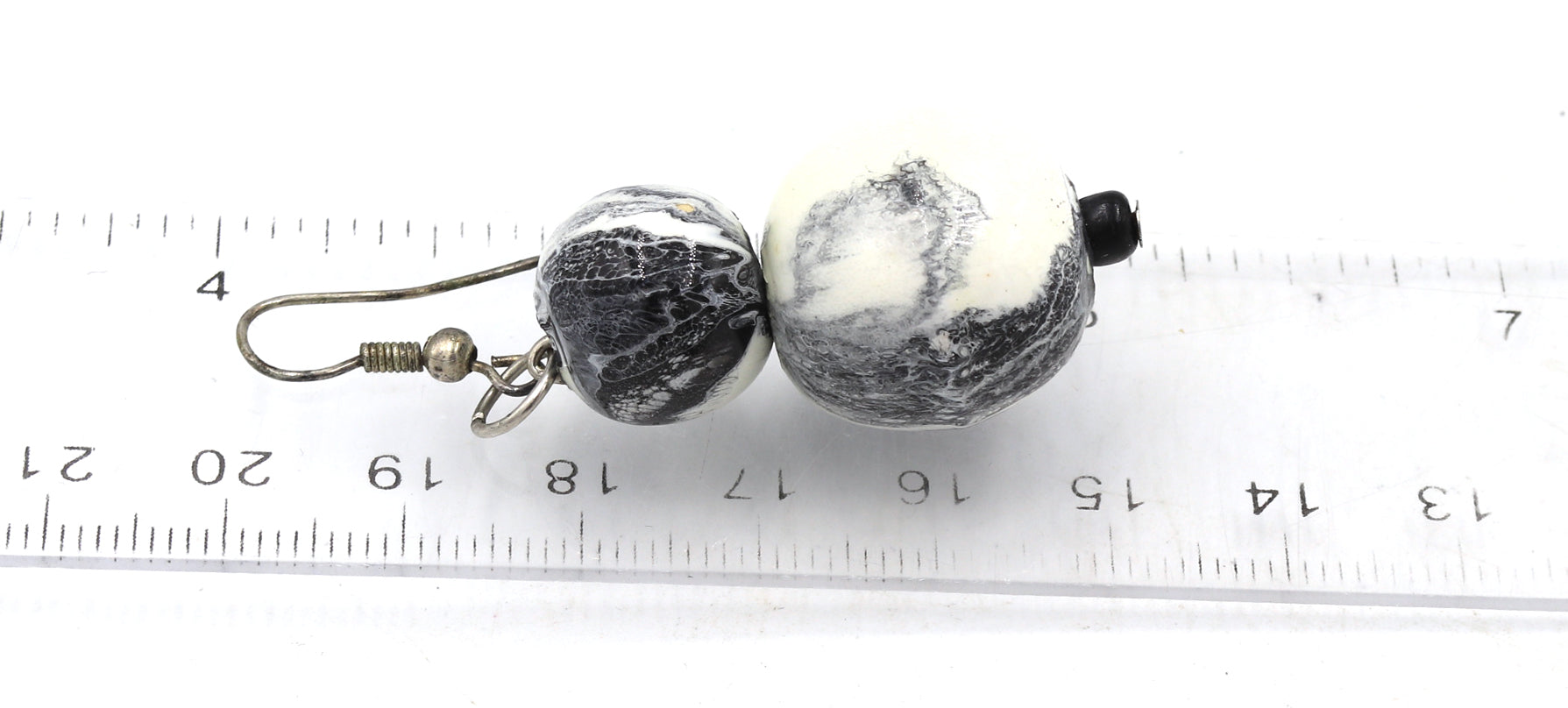 Set of black and white wooden necklace, Bracelet and earrings