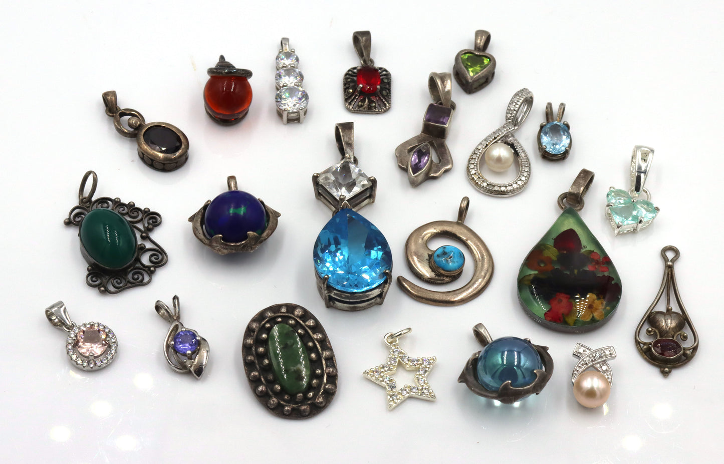 Lot of vintage 925 sterling silver pendants and charms