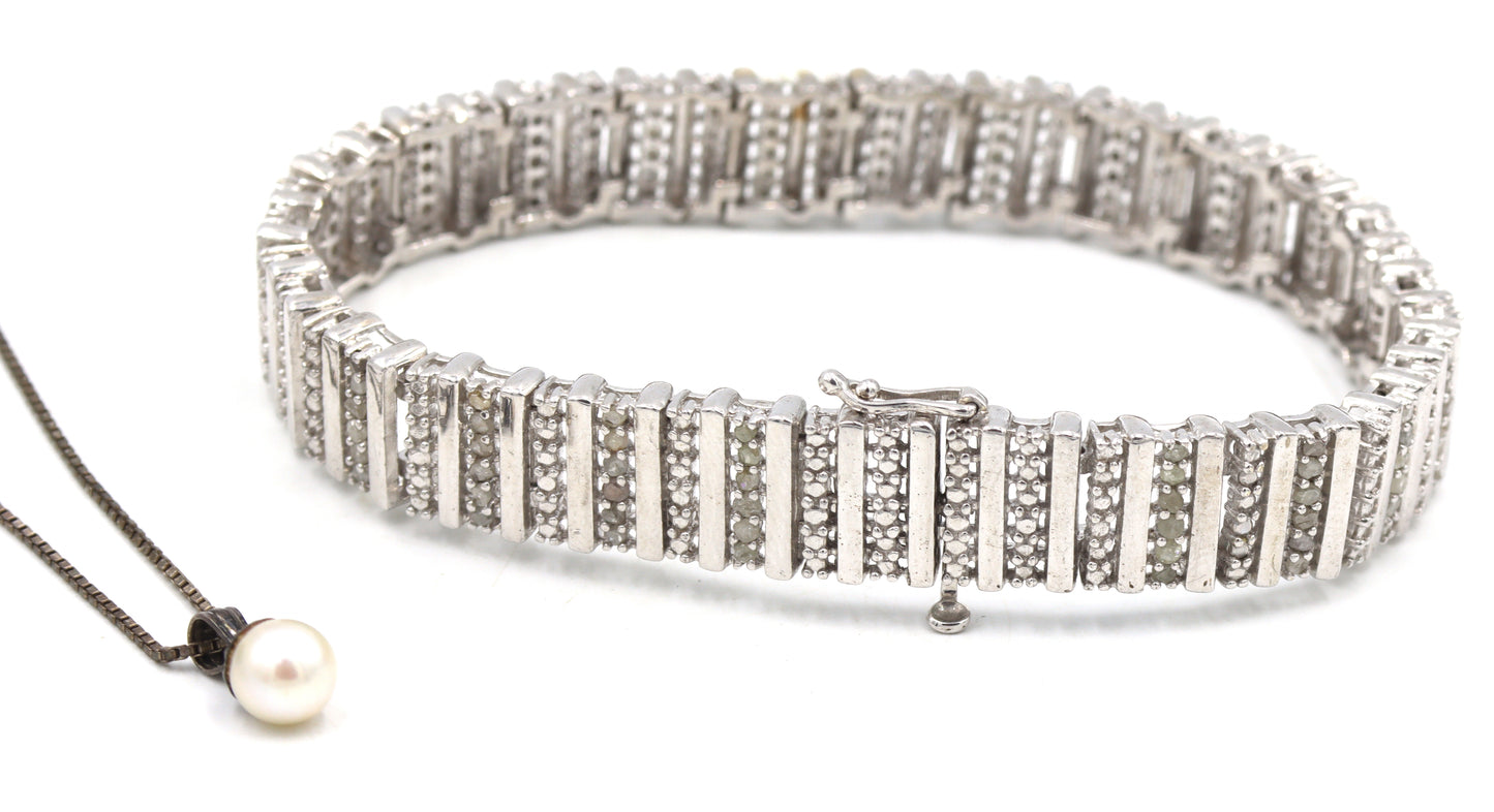 Group lot of Vintage 925 sterling silver jewelry