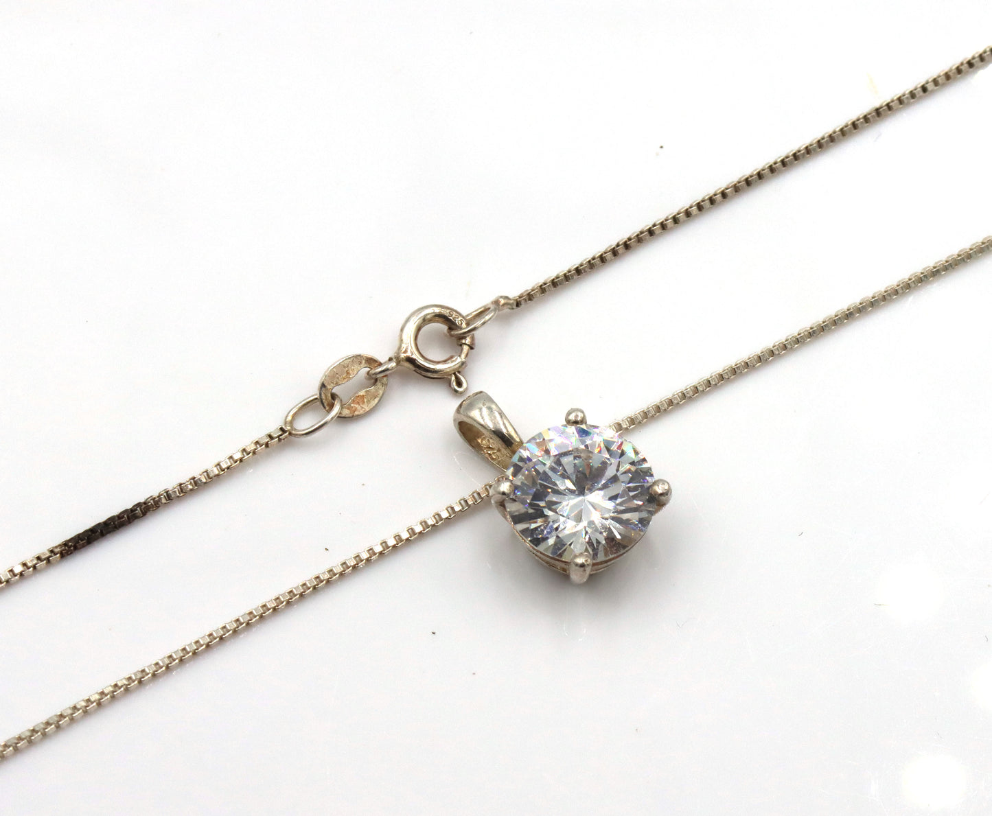 Group lot of 7 vintage 925 sterling silver pendants on chain necklaces