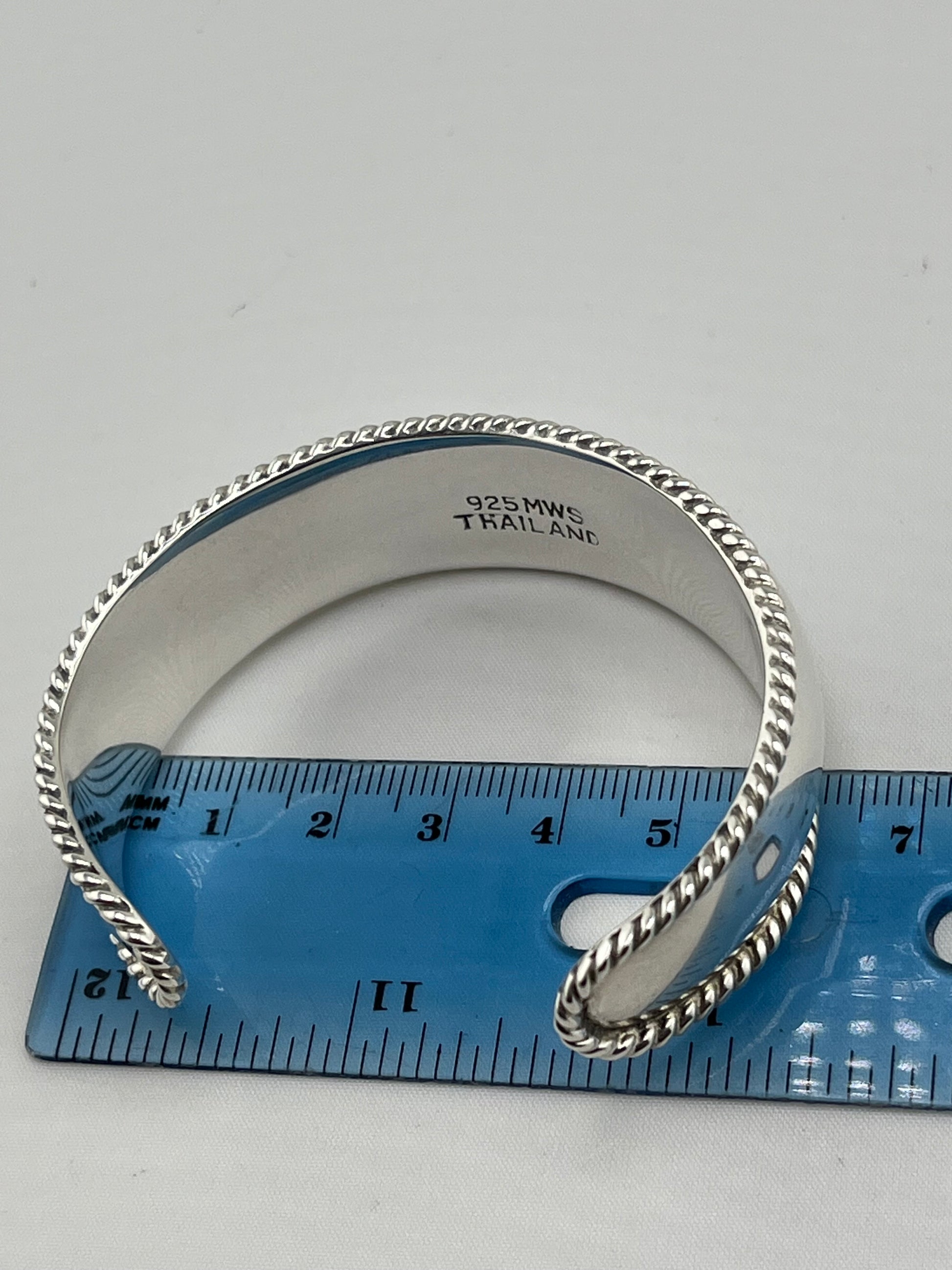925 Sterling Silver Vintage Wide Polished Cuff Bracelet