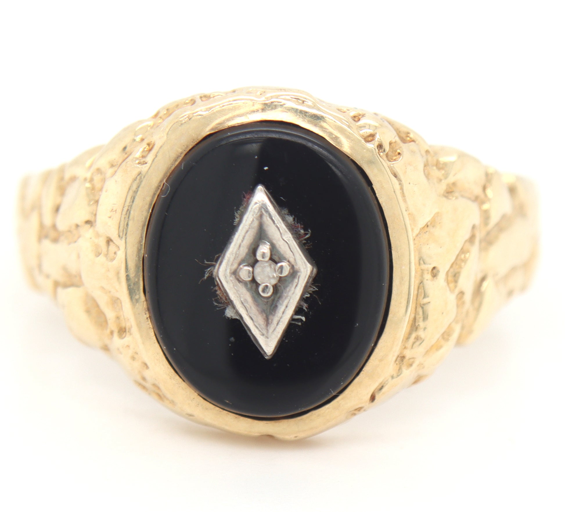 10kt Yellow gold black onyx ring