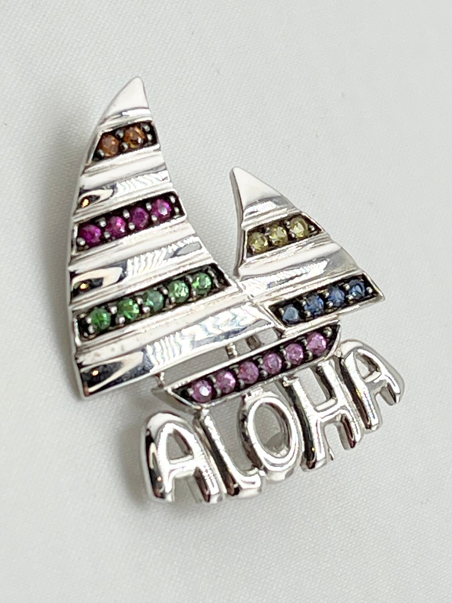14KT White Gold Saliboat Aloha Brooch