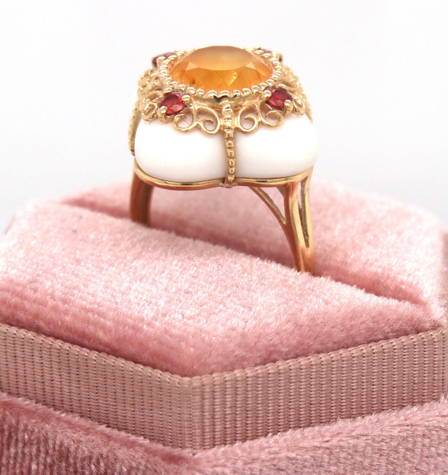 14kt Yellow gold Citrine and white agate cocktail ring