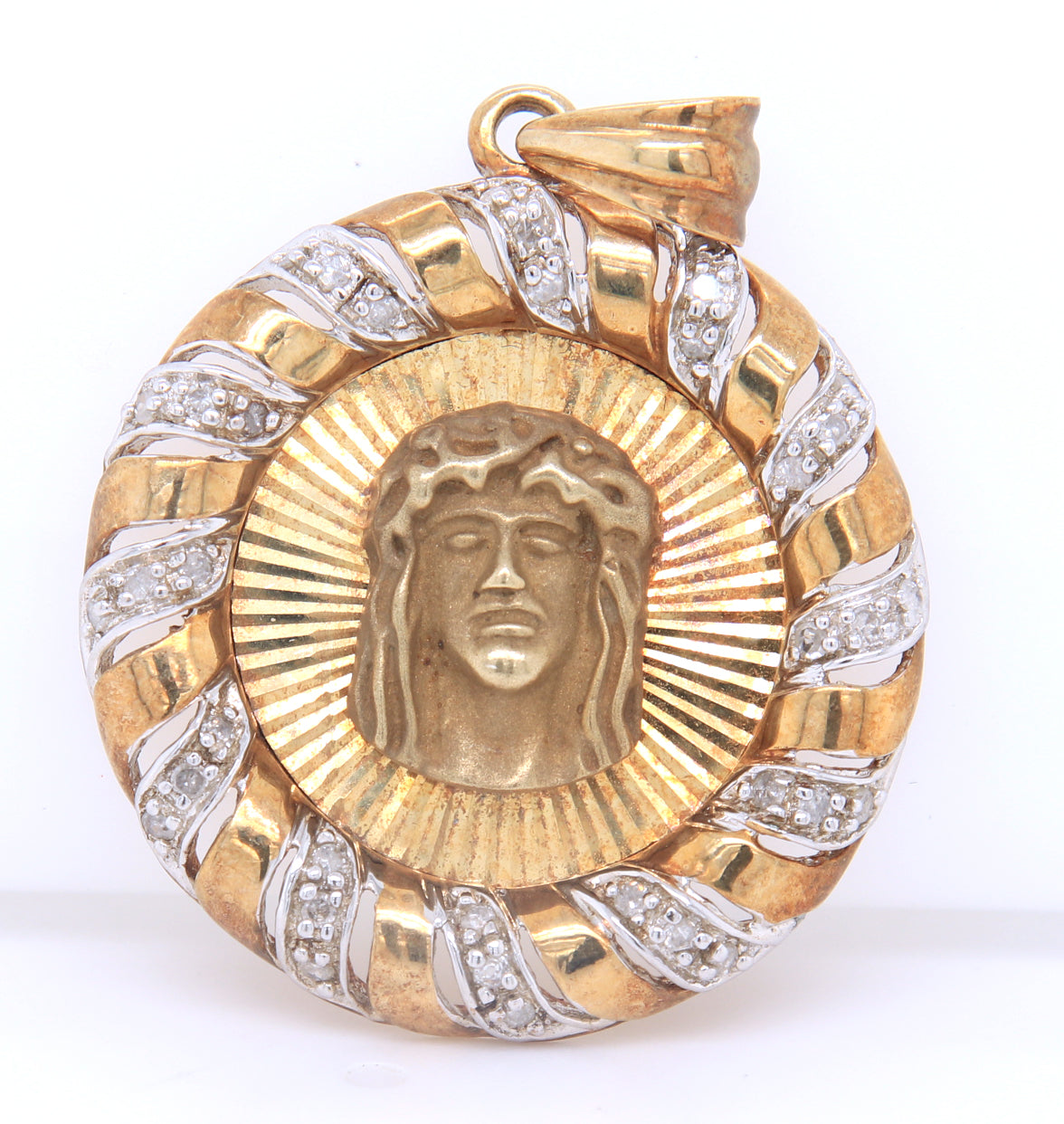 Elegant Yellow Gold Jesus Medallian Pendant with Diamond Trim