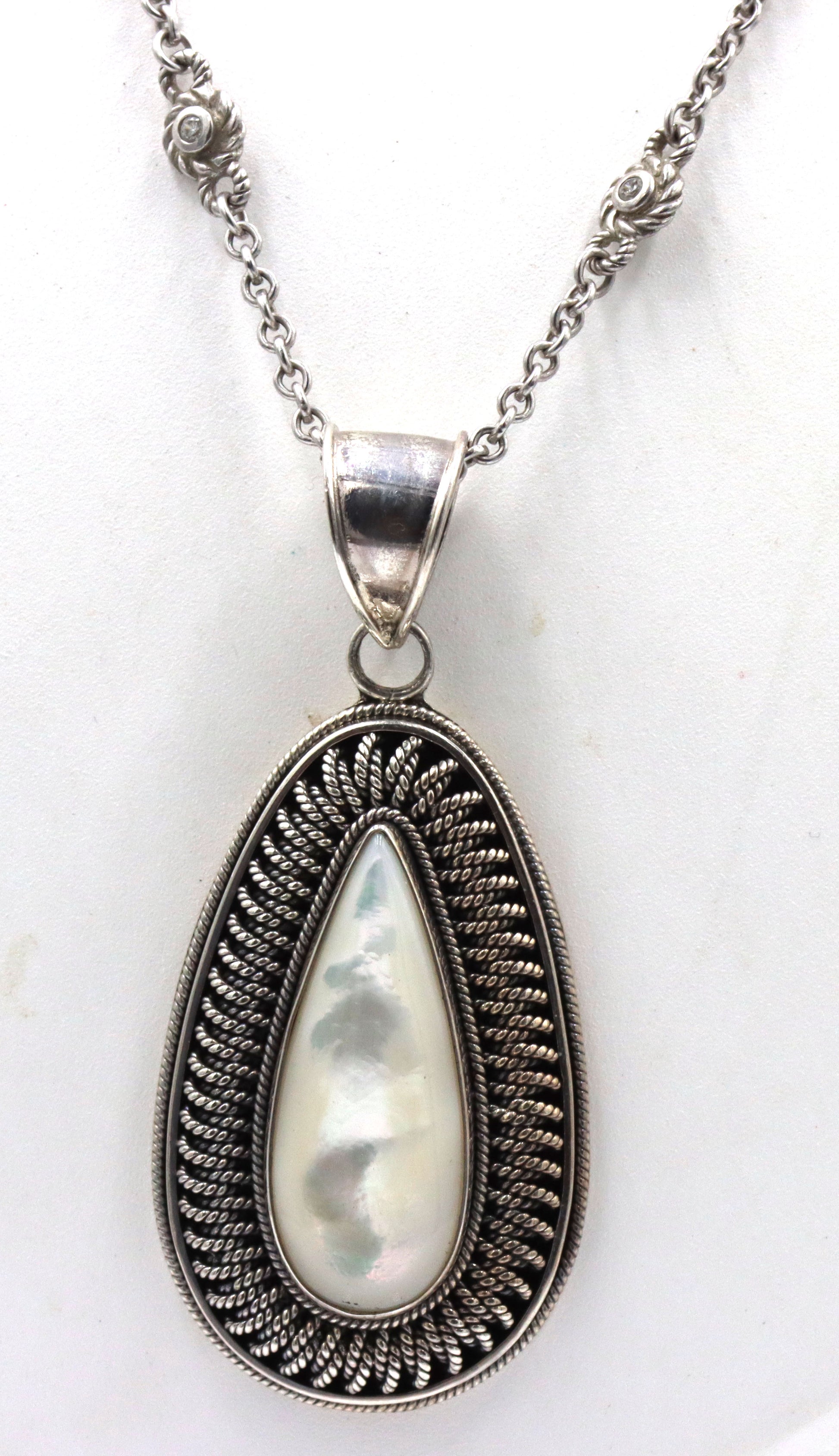 925 Sterling Silver BA Suarti Bali Mother Of Pearl Necklace