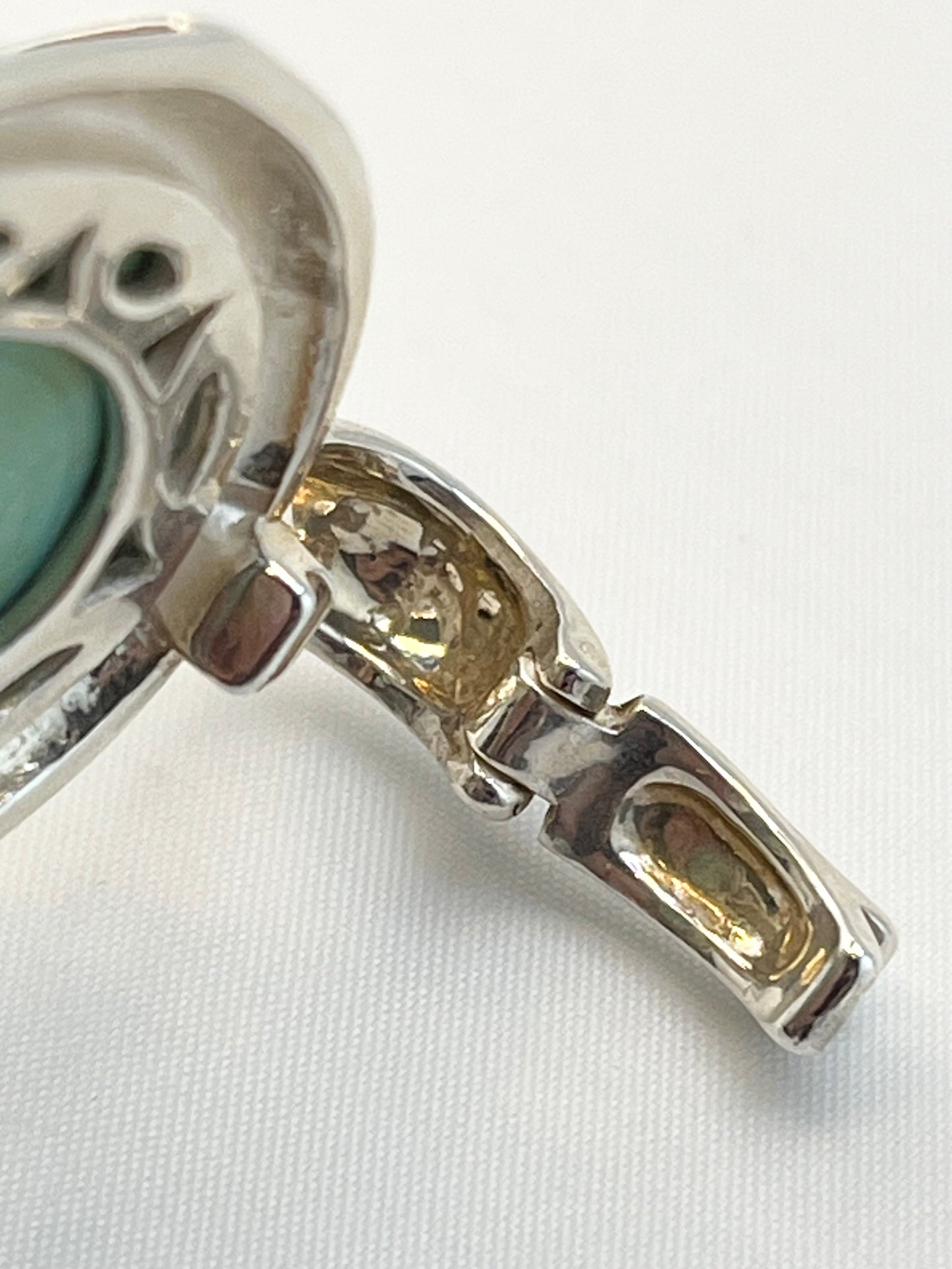 925 Sterling Silver Vintage Southwestern Style Turquoise Oval Shape Pendant