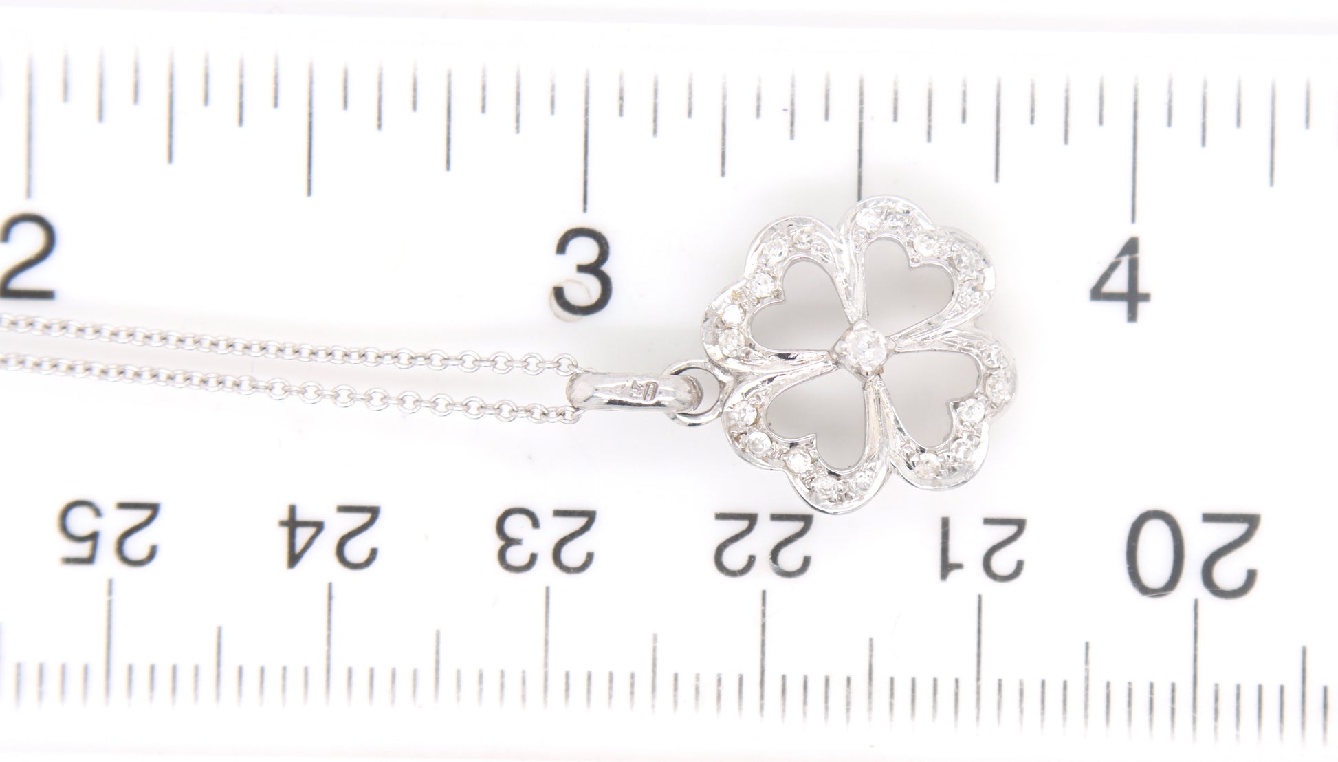 18kt White gold diamond heart clover charm pendant on chain