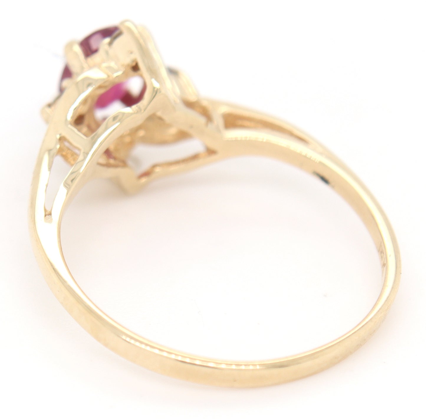 14kt Yellow gold 0.50ctw ruby and diamond accent ring