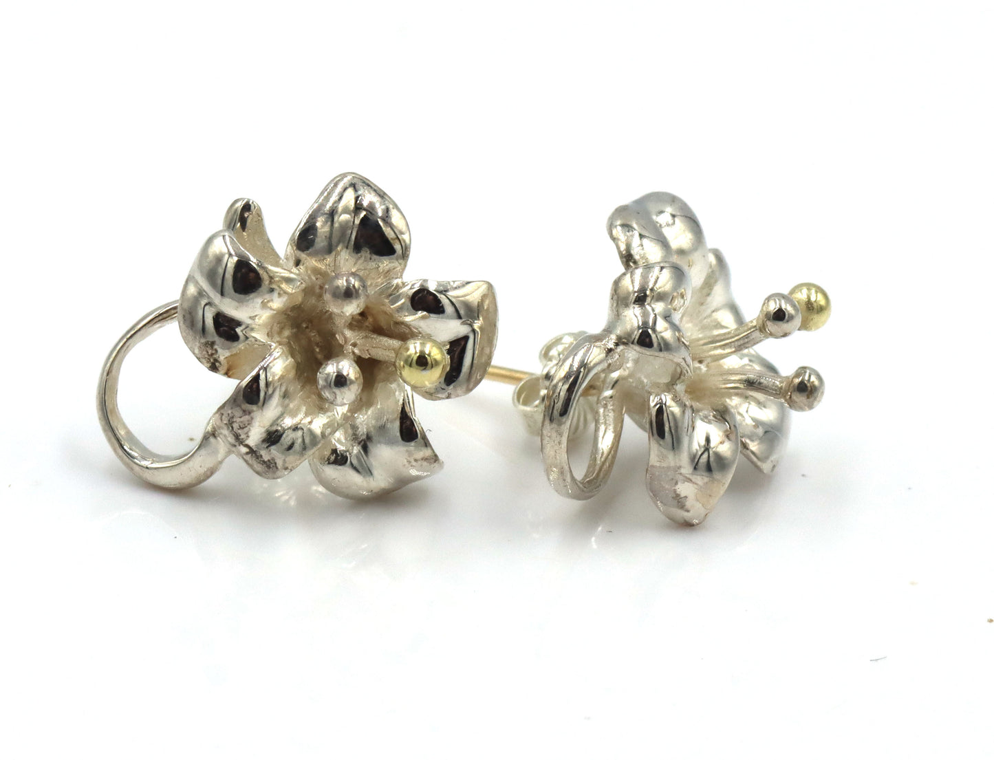 925 Sterling silver Krypell flower 2 tone stud earrings