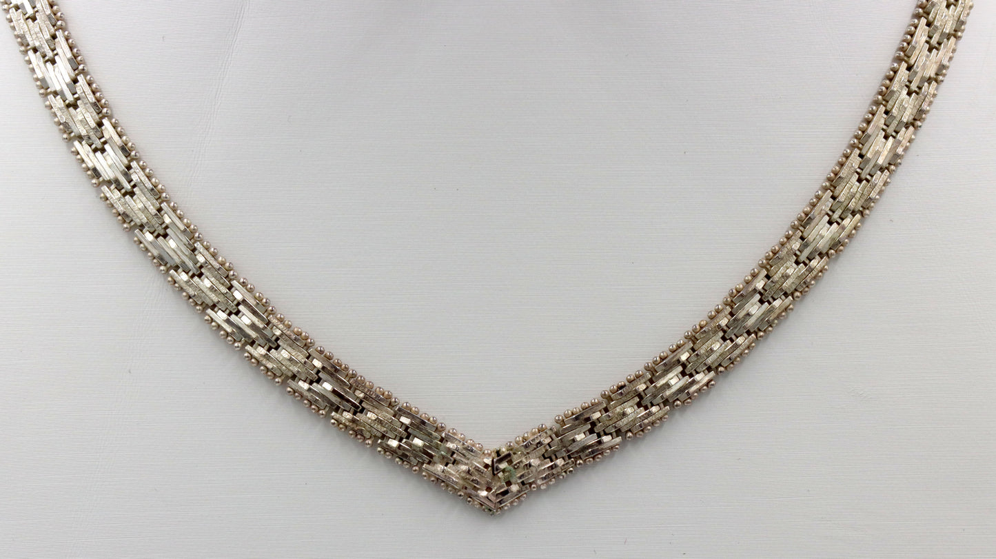 Set of 925 sterling silver textured basketweave chevron V shaped necklace and earrings