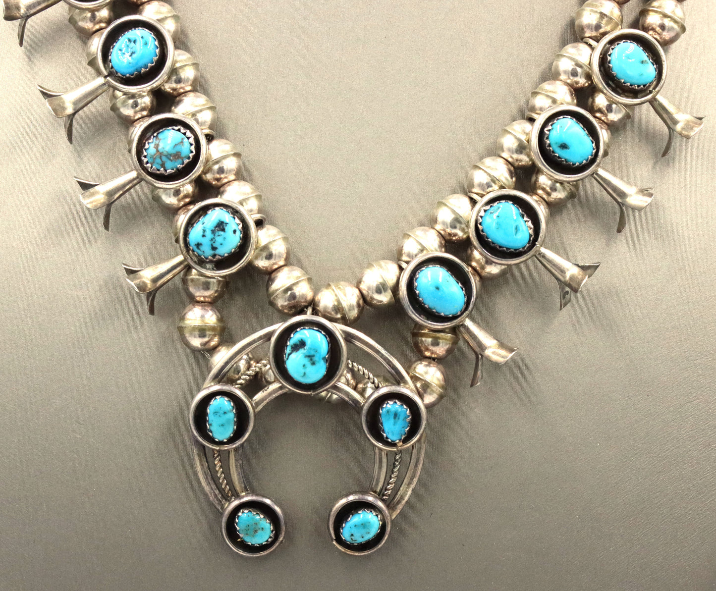 Navajo Kingman PG turquoise sterling silver necklace