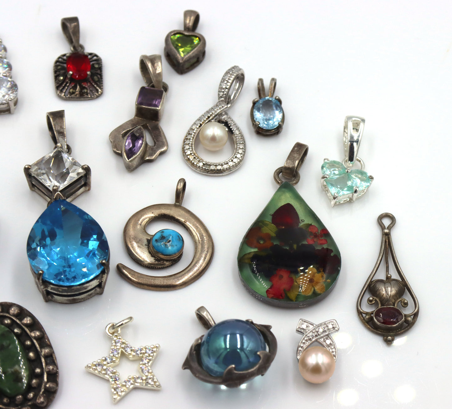 Lot of vintage 925 sterling silver pendants and charms
