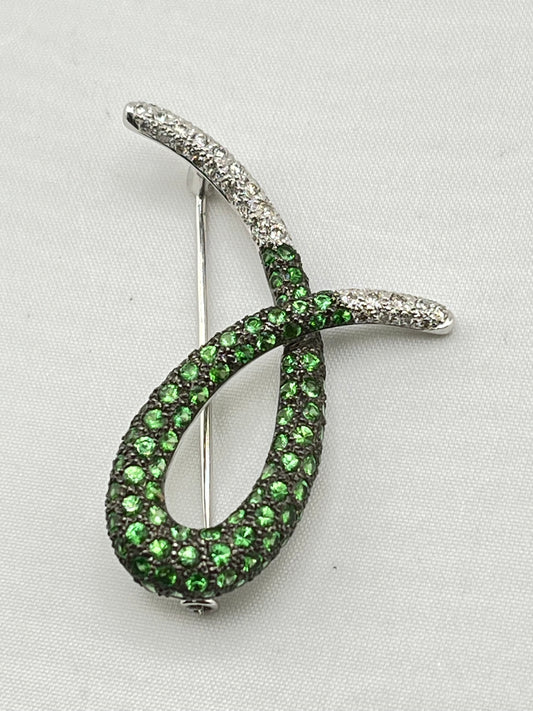 18KT White Gold Le Vian Diamond & Tsavorite Brooch