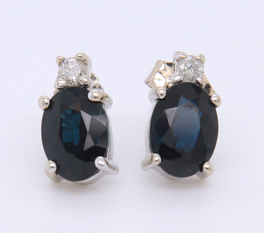 Charming White Gold oval Blue Spinel and Diamond Stud Earrings