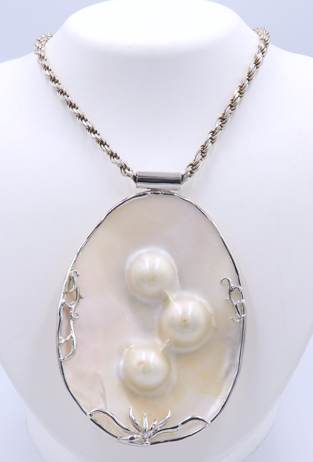 Carved Shell Pendant on Heavy Rope Chain Necklace