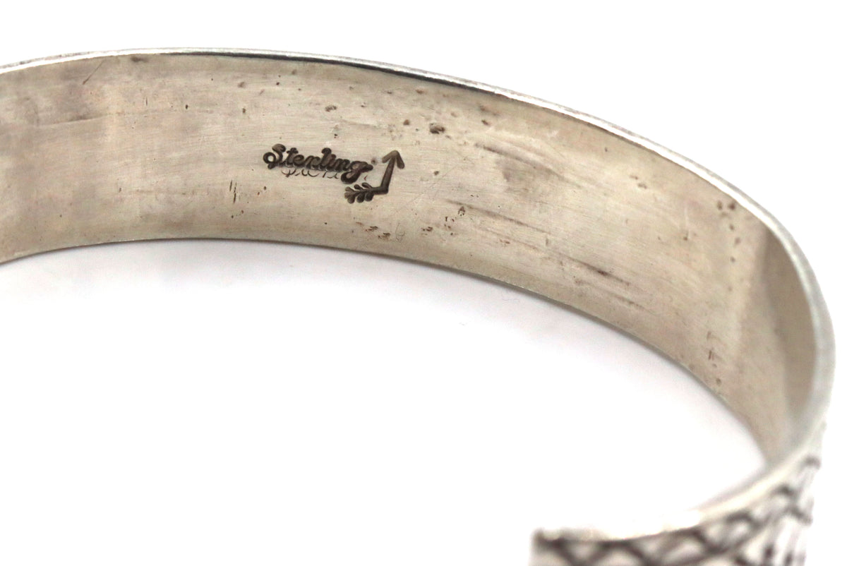 925 Sterling Silver Signed Anglo- Native Amertican Jewerly Key Johnson Geometric Inlay Of Turquoise 