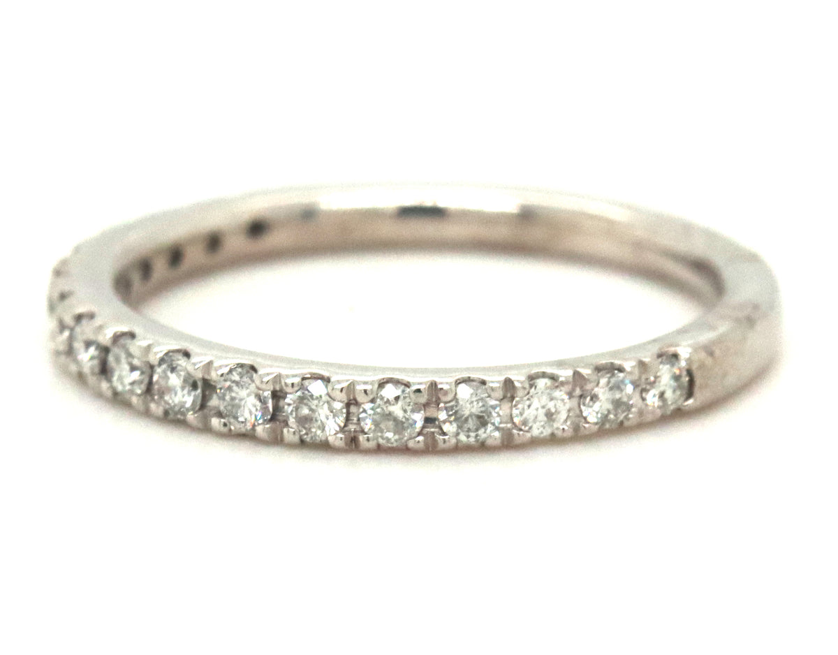 10kt White gold 0.50ctw diamond band