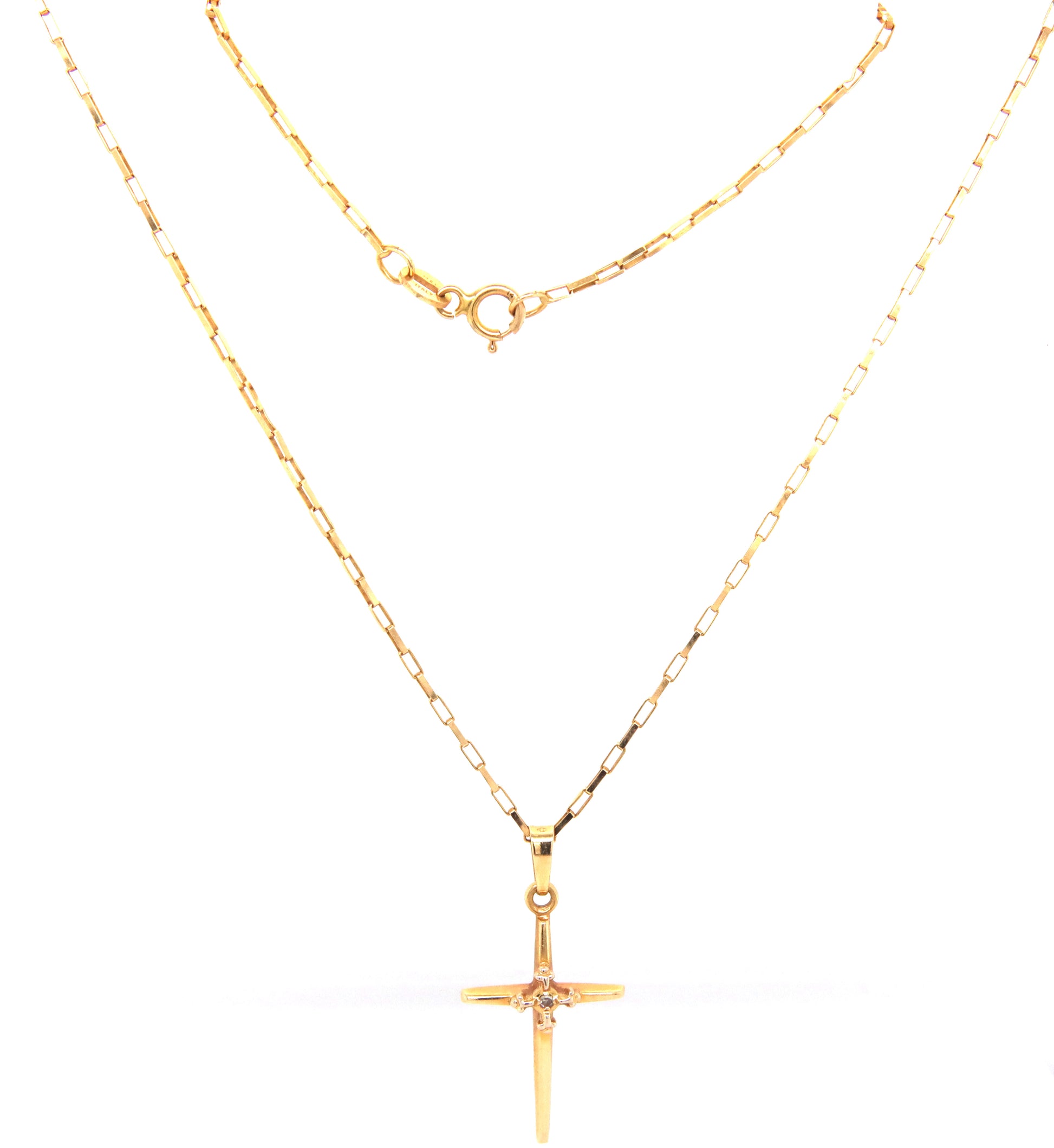 14kt Yellow gold cross pendant on chain