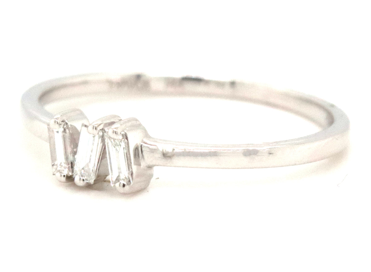 14kt White gold 0.10ctw baguette stackable ring