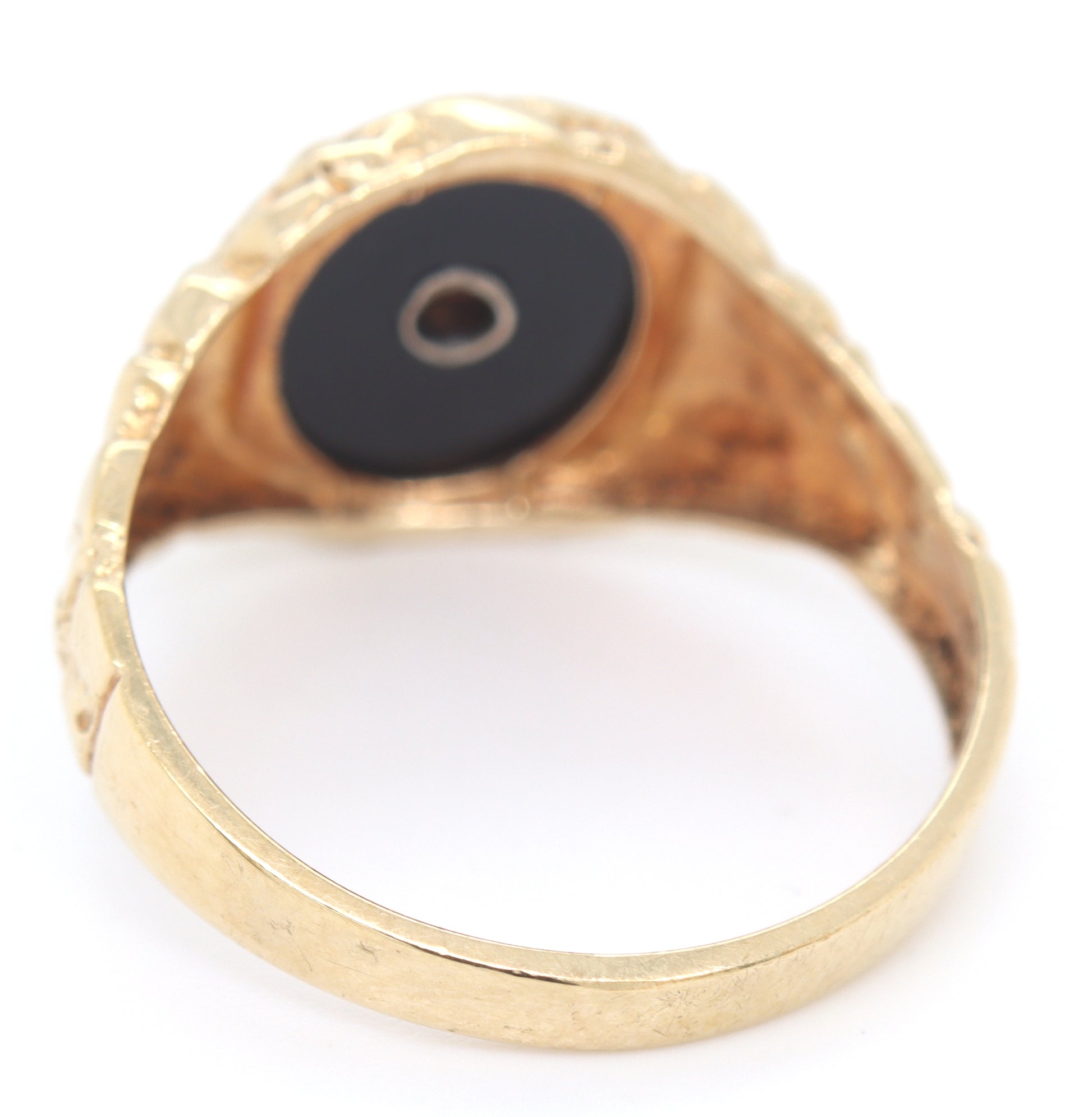 10kt Yellow gold black onyx ring