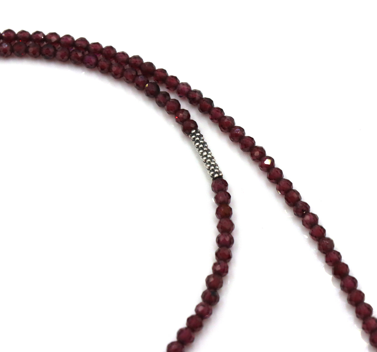 Lagos Garnet necklace in 925 sterling silver