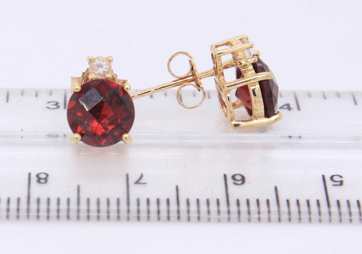 10KT Yellow Gold Set Of Garnet Ring And Earrings