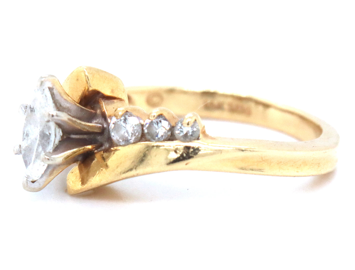 14kt Yellow gold marquise diamond ring