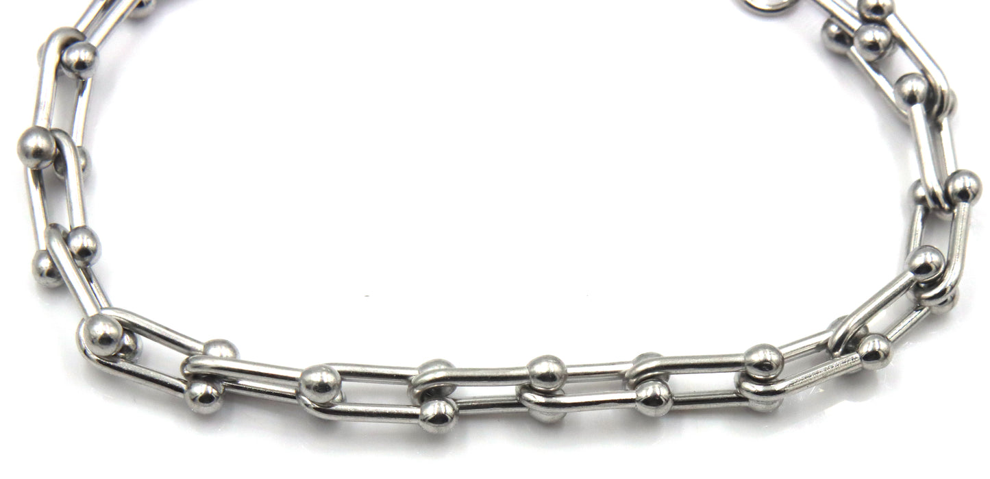 Stainless steel hardwear graduated link bracelet