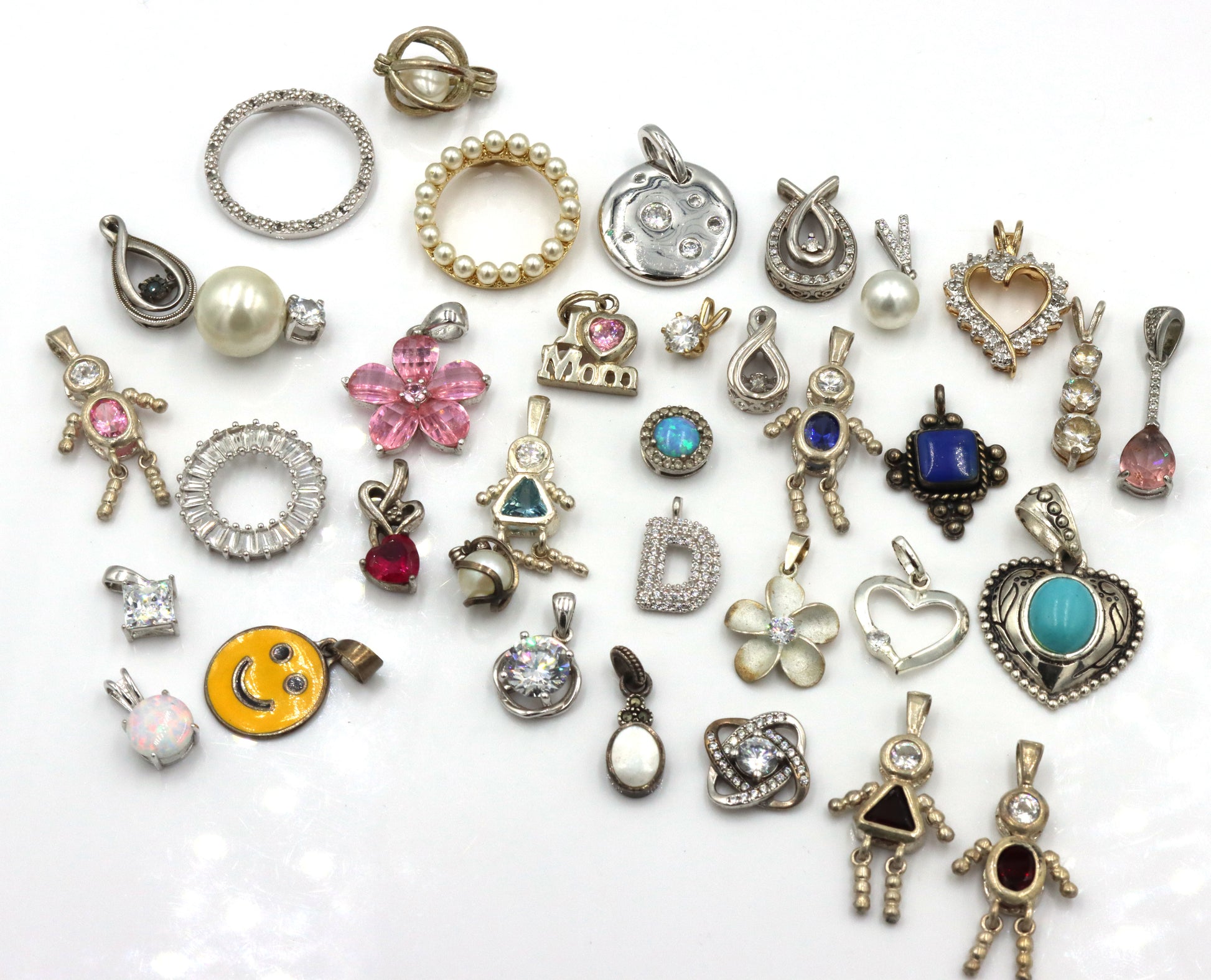 Group lot of Vintage 925 sterling silver charms and pendants