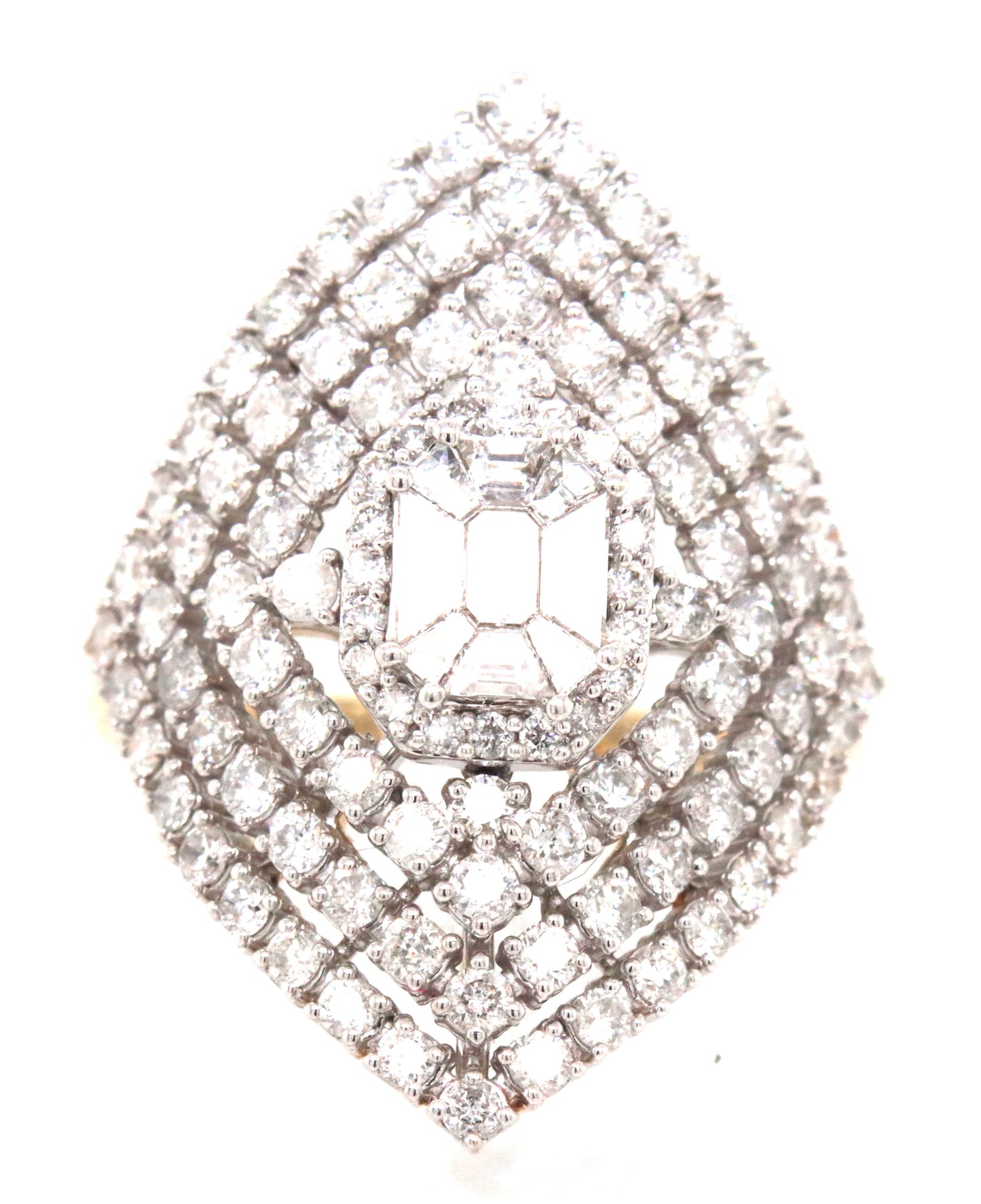 10kt Yellow gold 2.42ctw diamond cluster ring