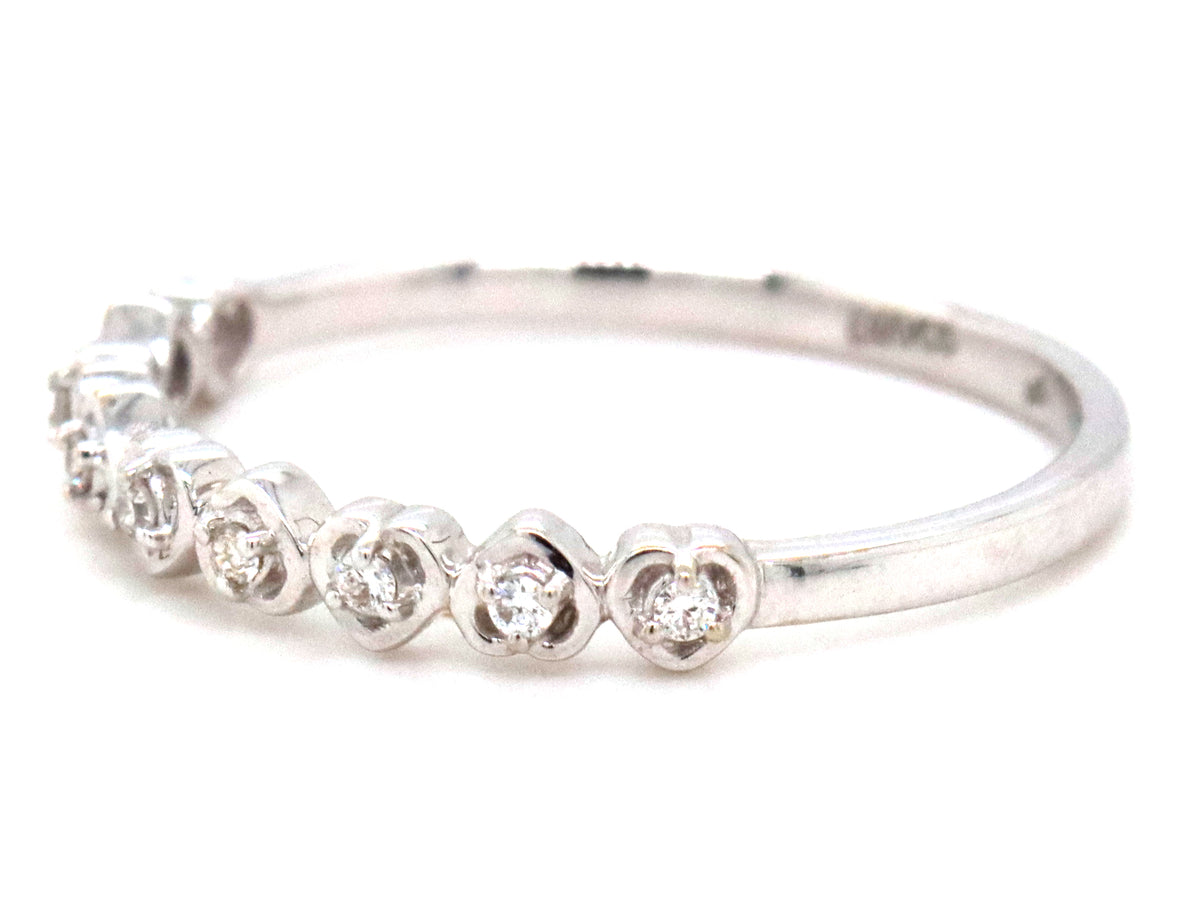 14kt White gold 0.5ct diamond multi heart band