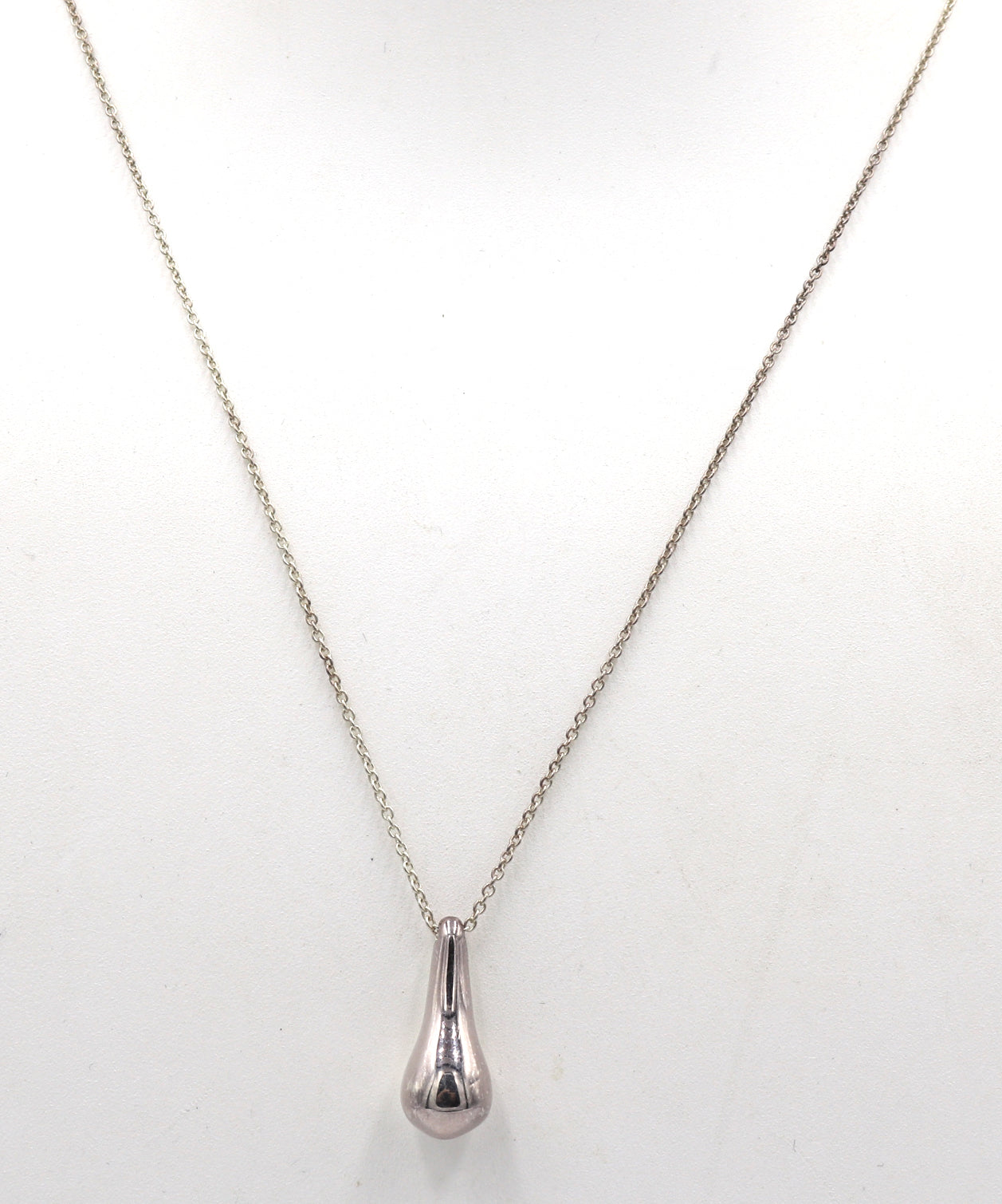 RLM Studio signed 925 sterling silver tear drop pendant on chain