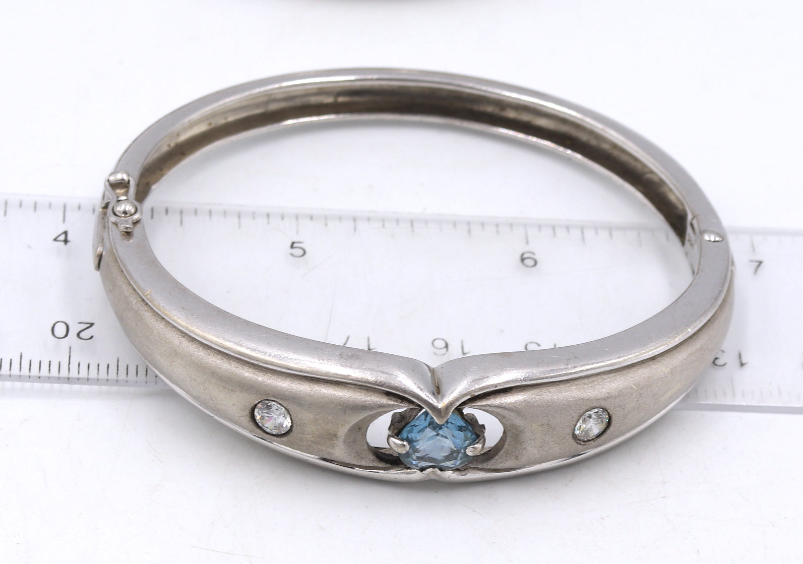 Group lot of vintage 925 sterling silver bangles