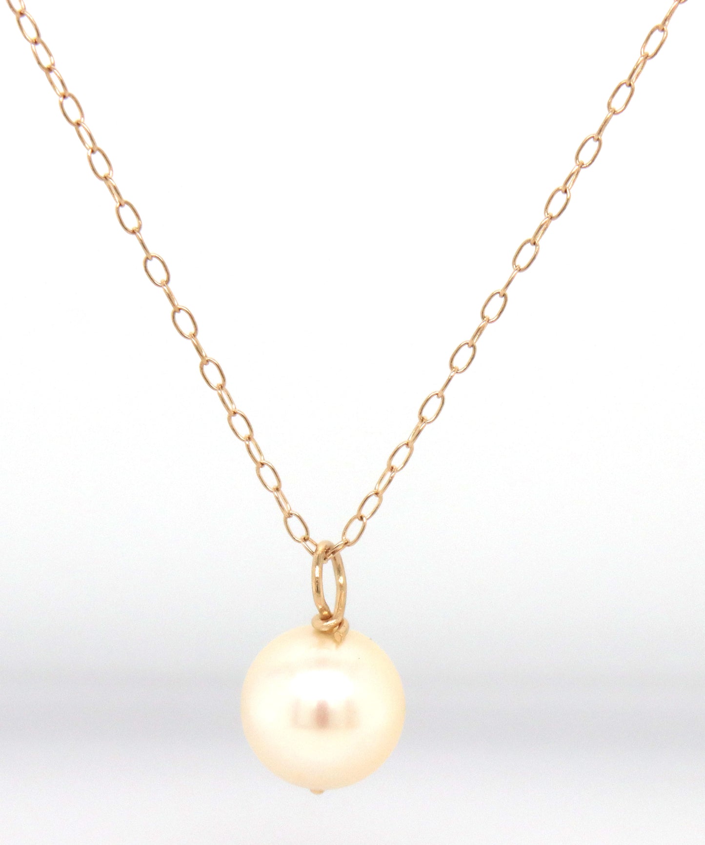 14kt Yellow gold 7.5-8mm pearl pendant on chain