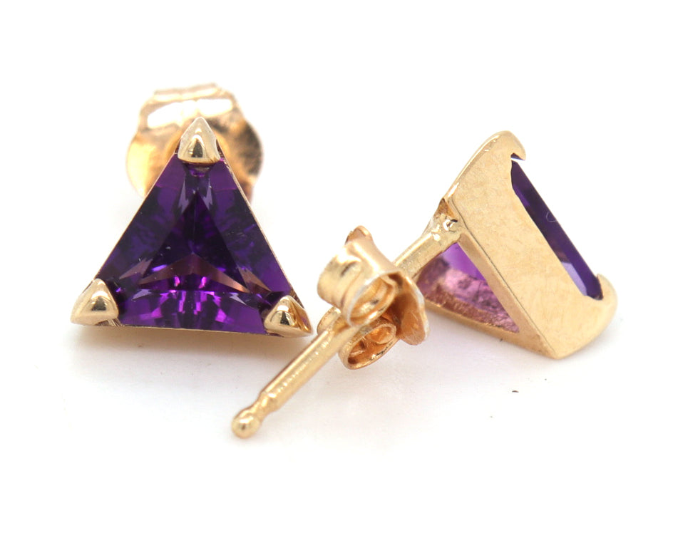 14kt Yellow gold Triangle Amethyst stud earrings