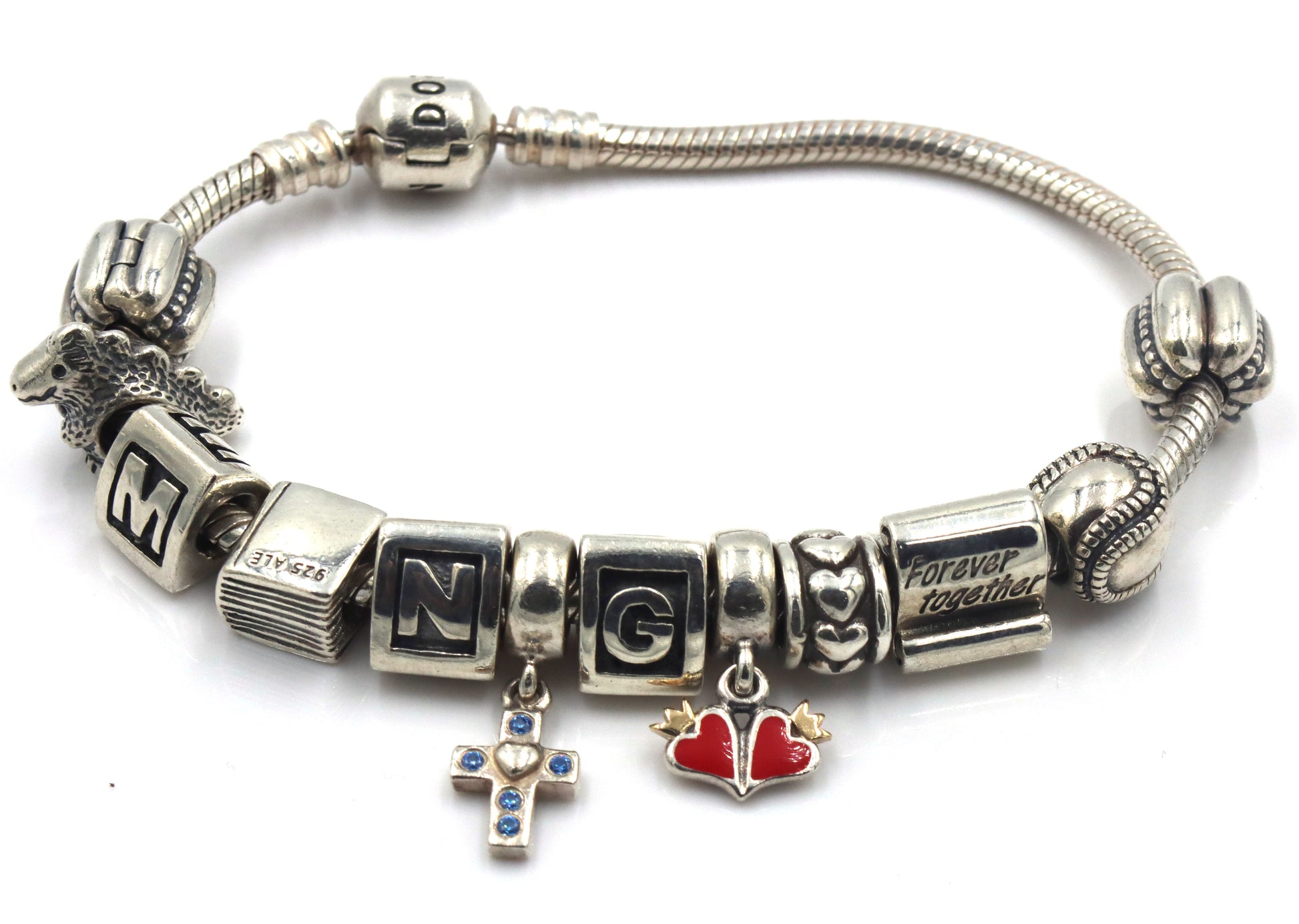 Pandora bracelet with charms in 925 sterling silver