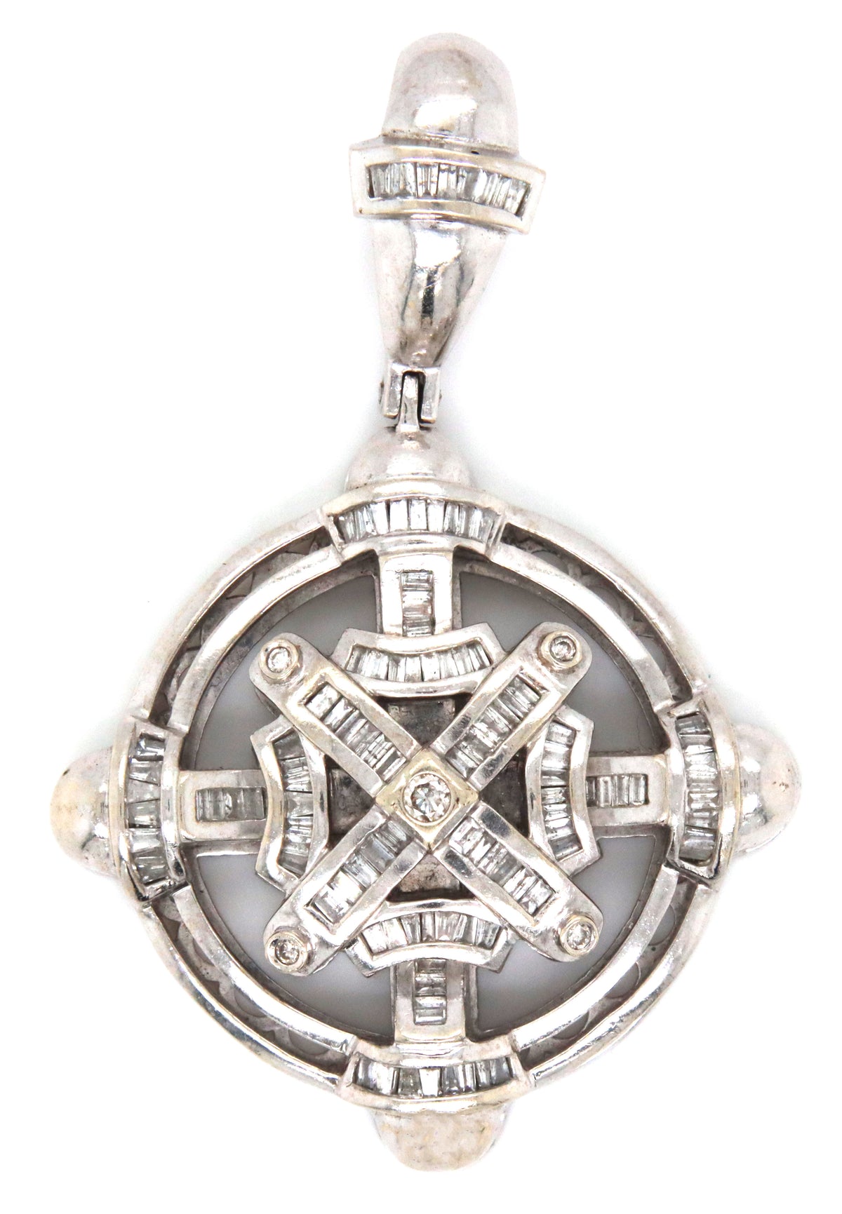 14kt White gold round brilliant and emerald cut diamond pendant