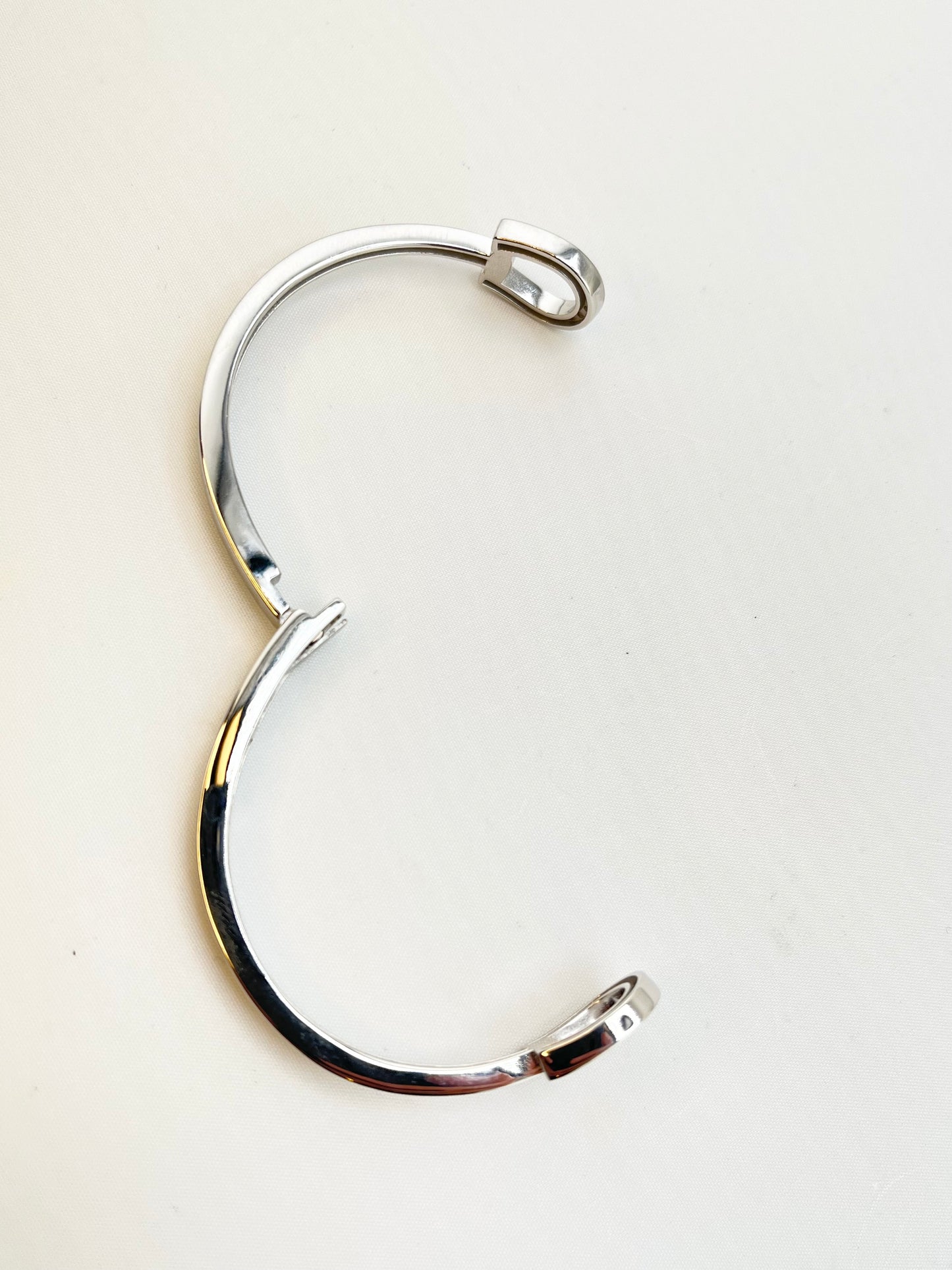 925 Sterling Silver Two Horsebit Motifs With End Design As Half Saddle Details Bangle