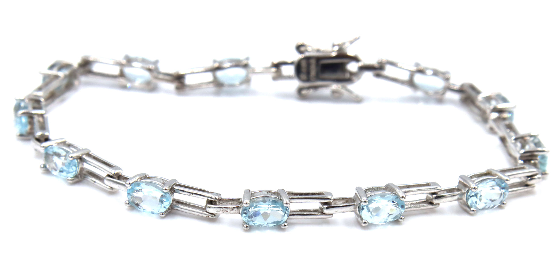 Group lot of 4 vintage 925 sterling silver bracelets